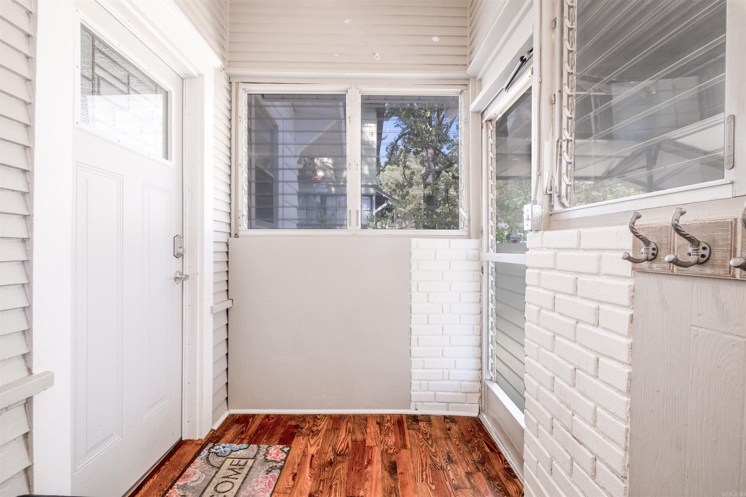 PULASKI HEIGHTS - Residential