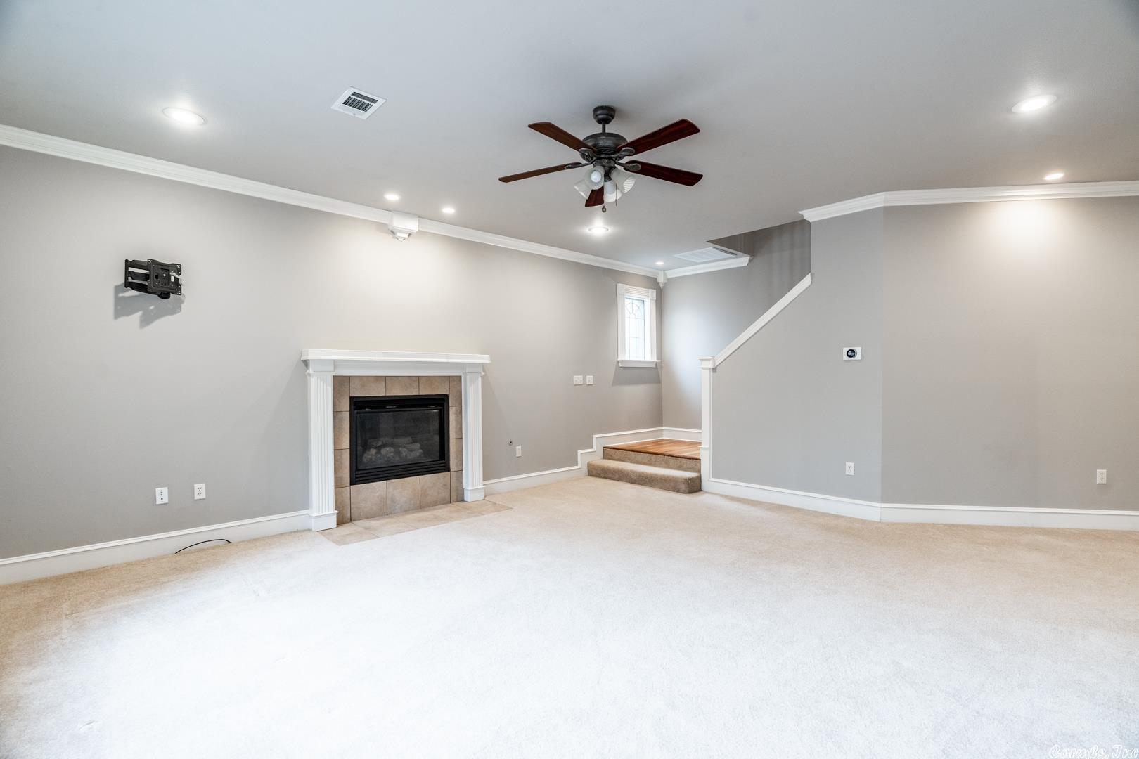 CARRIAGE CREEK - Residential