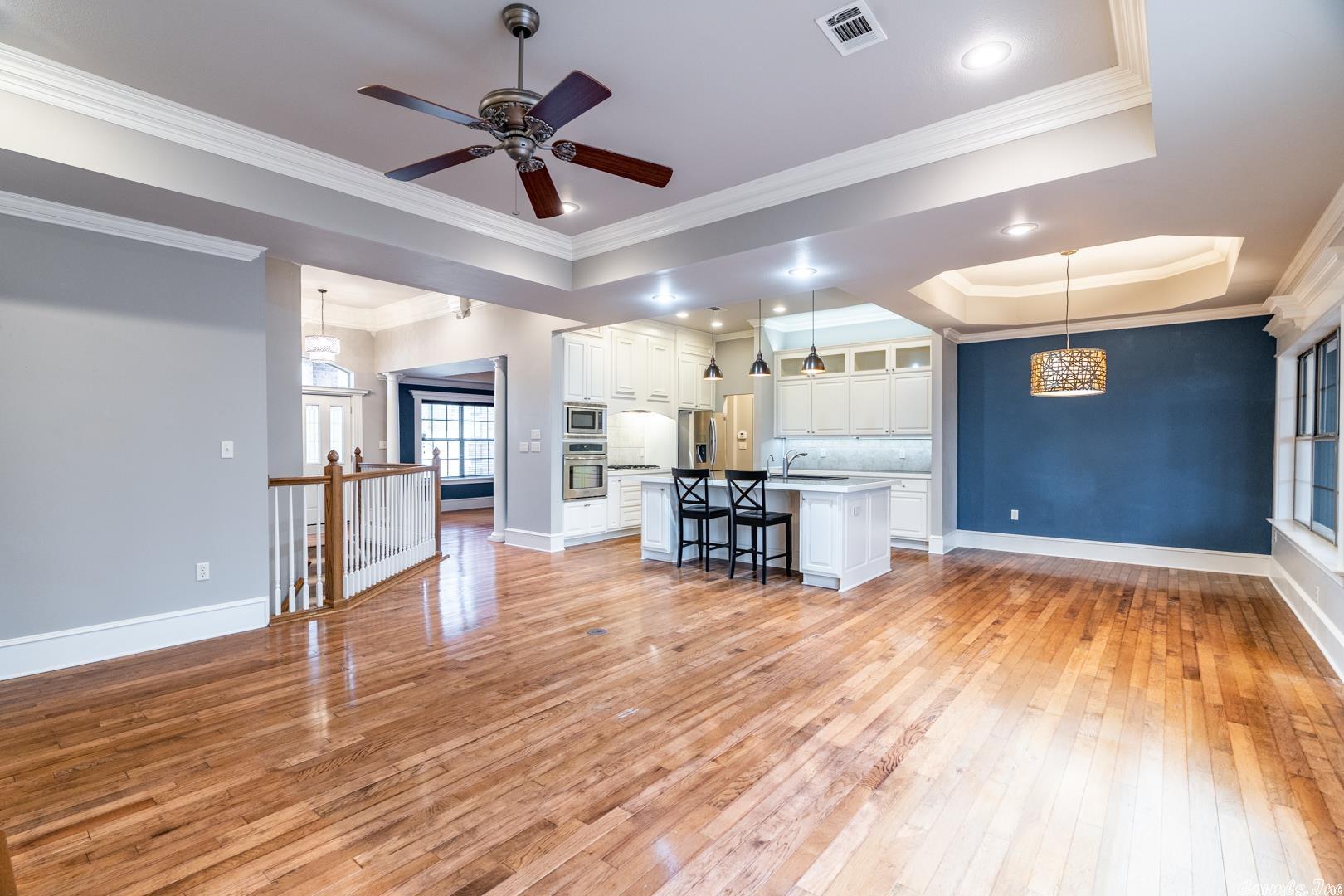 CARRIAGE CREEK - Residential