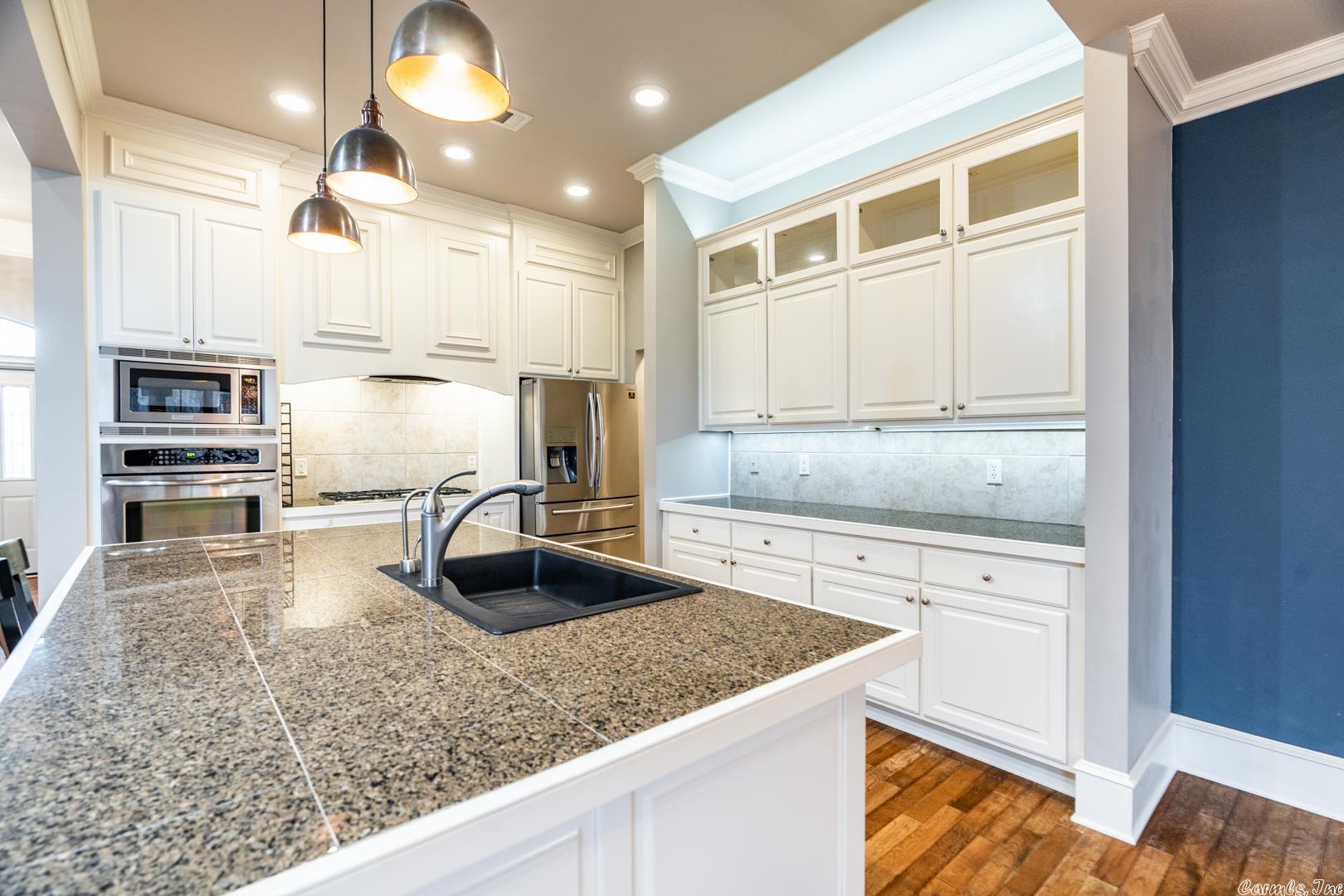 CARRIAGE CREEK - Residential