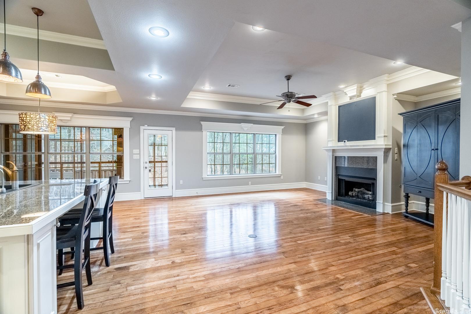 CARRIAGE CREEK - Residential