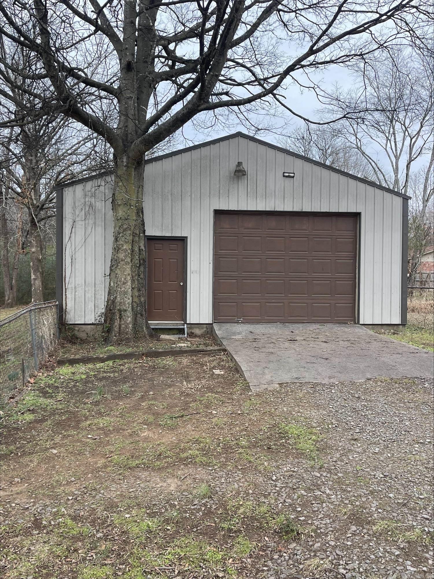 BALD KNOB OUTLOTS - Residential