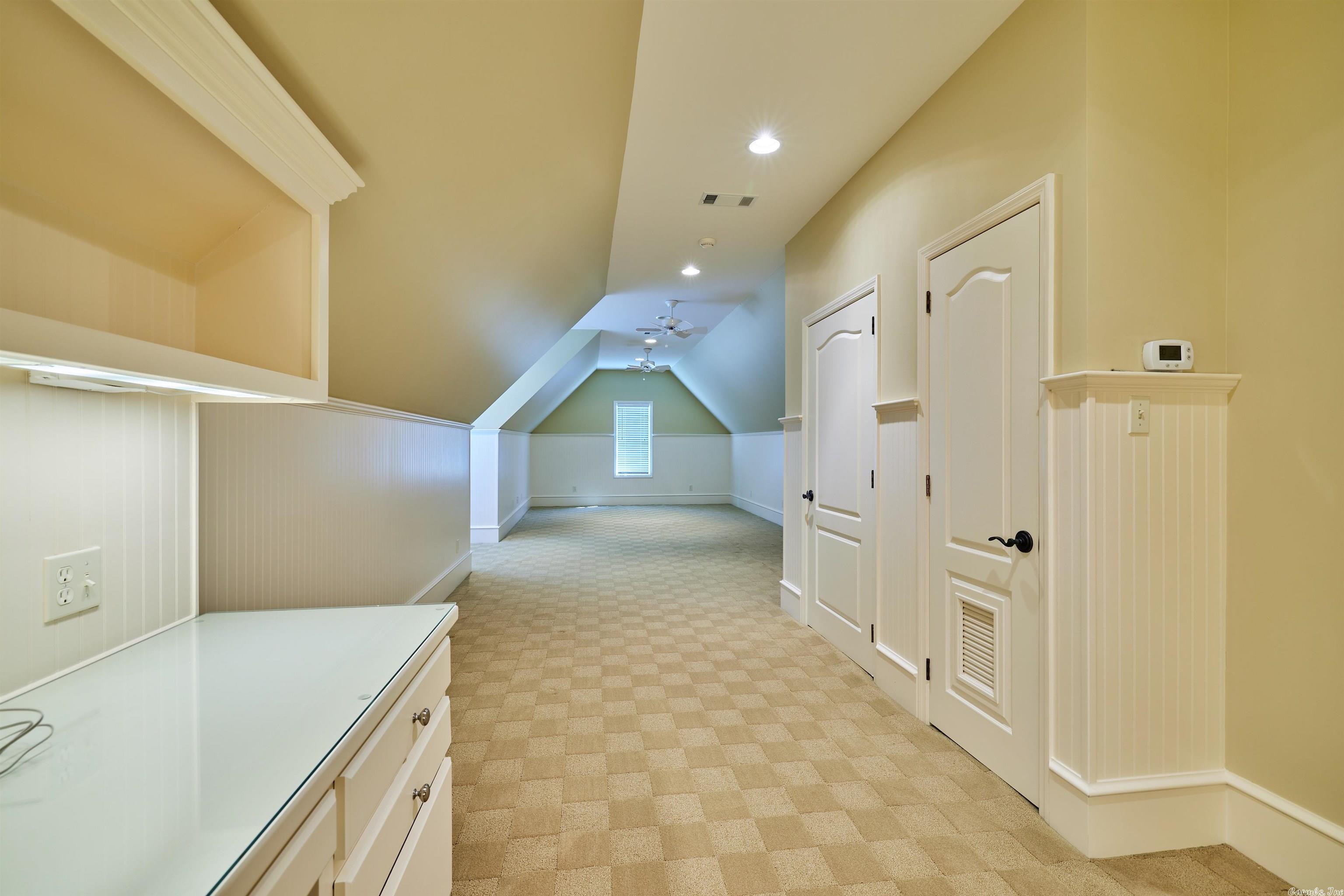 CHENAL VALLEY SOLOGNE CIRCLE - Residential