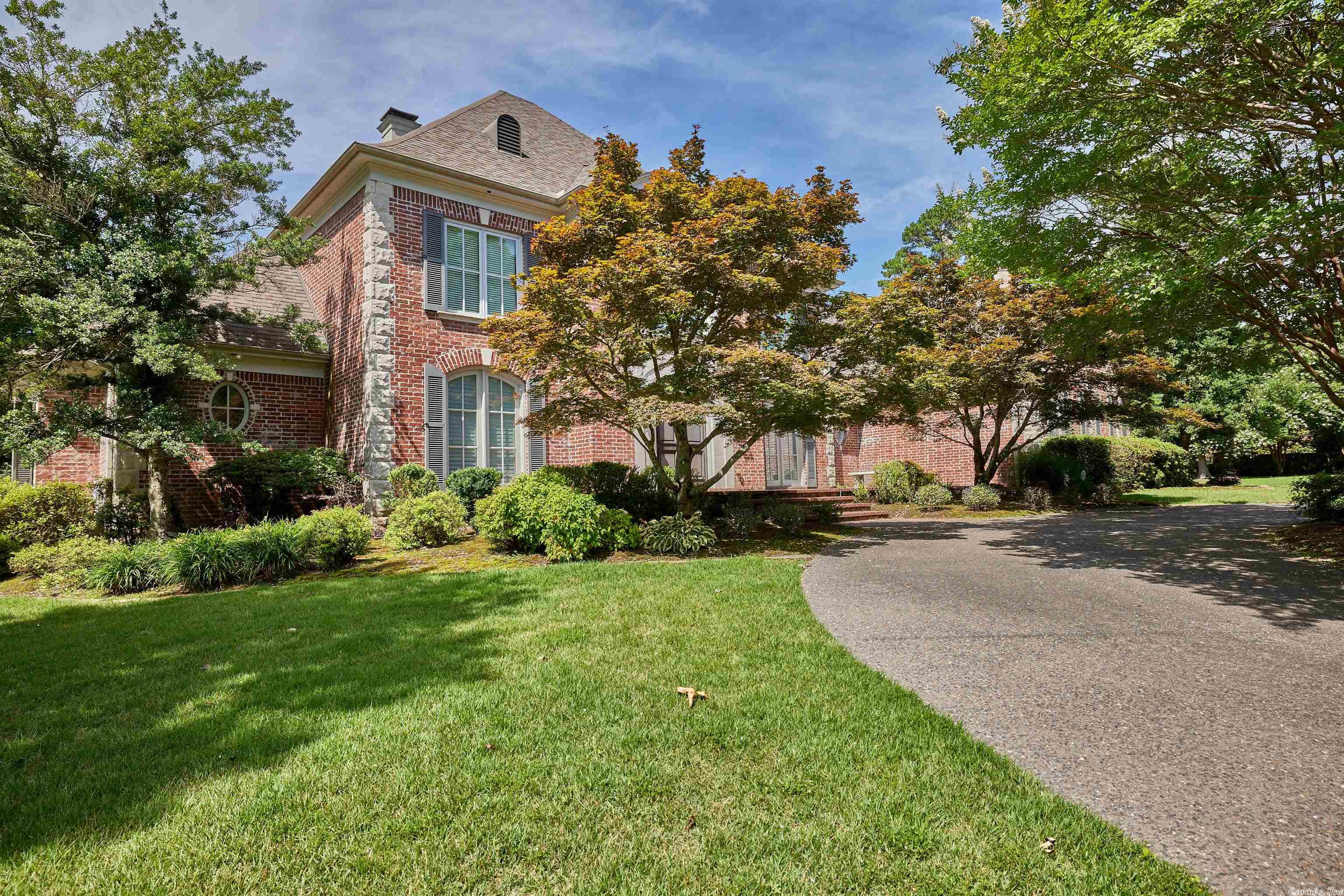 CHENAL VALLEY SOLOGNE CIRCLE - Residential