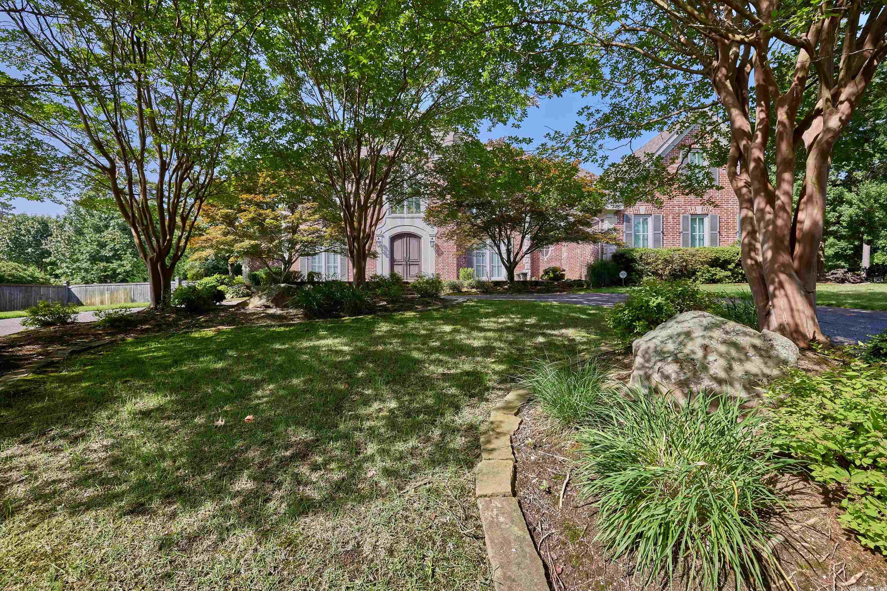CHENAL VALLEY SOLOGNE CIRCLE - Residential
