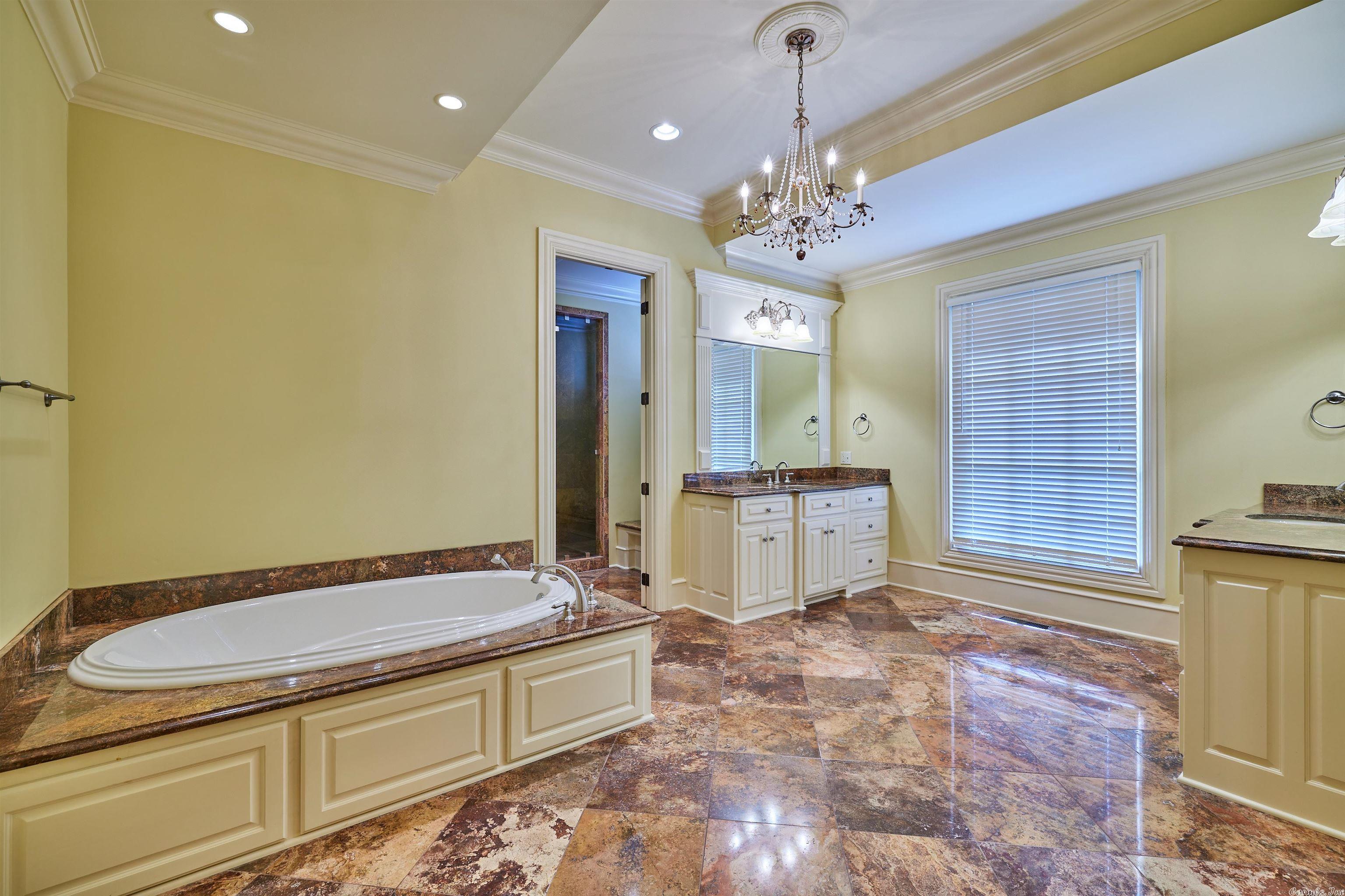 CHENAL VALLEY SOLOGNE CIRCLE - Residential