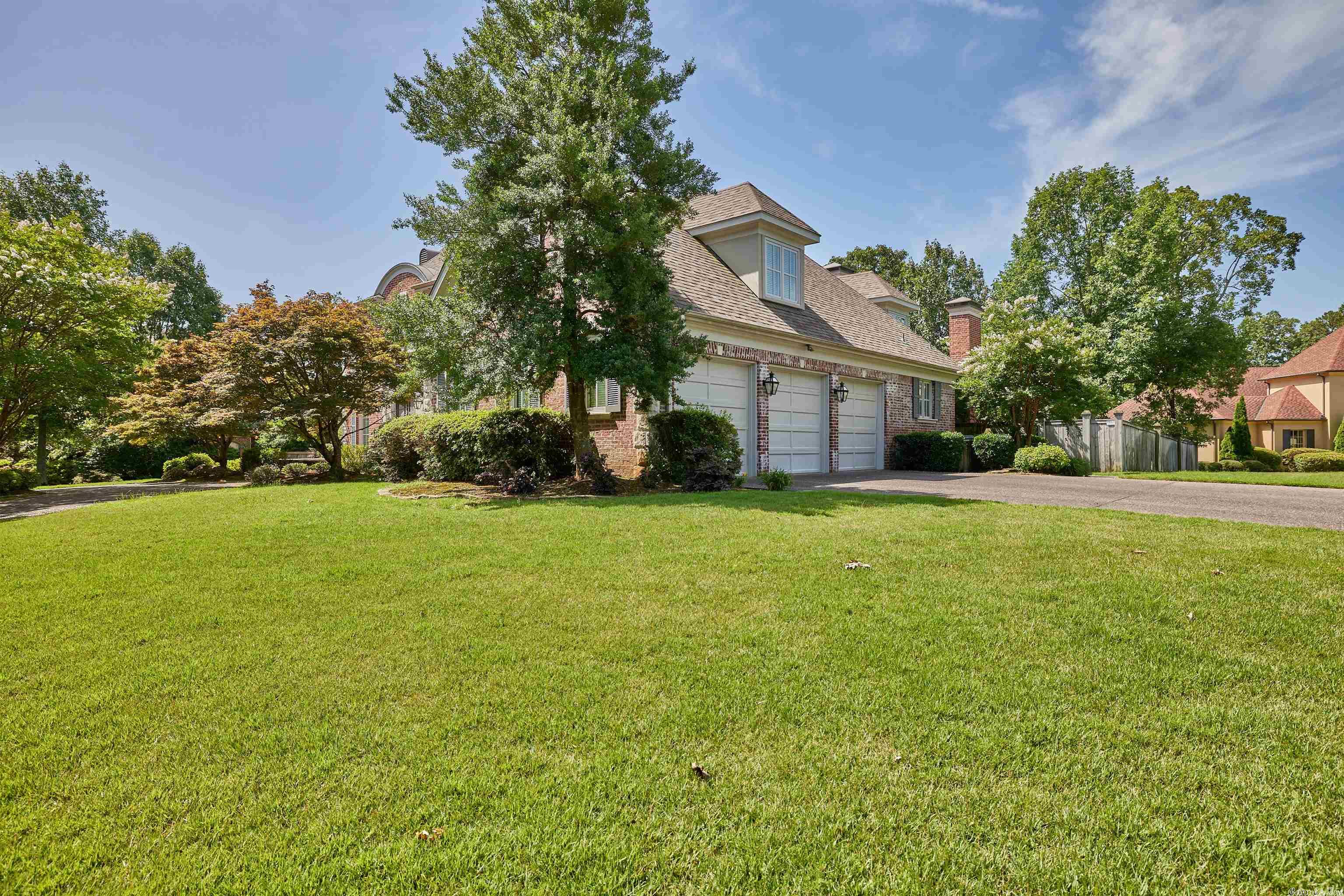 CHENAL VALLEY SOLOGNE CIRCLE - Residential