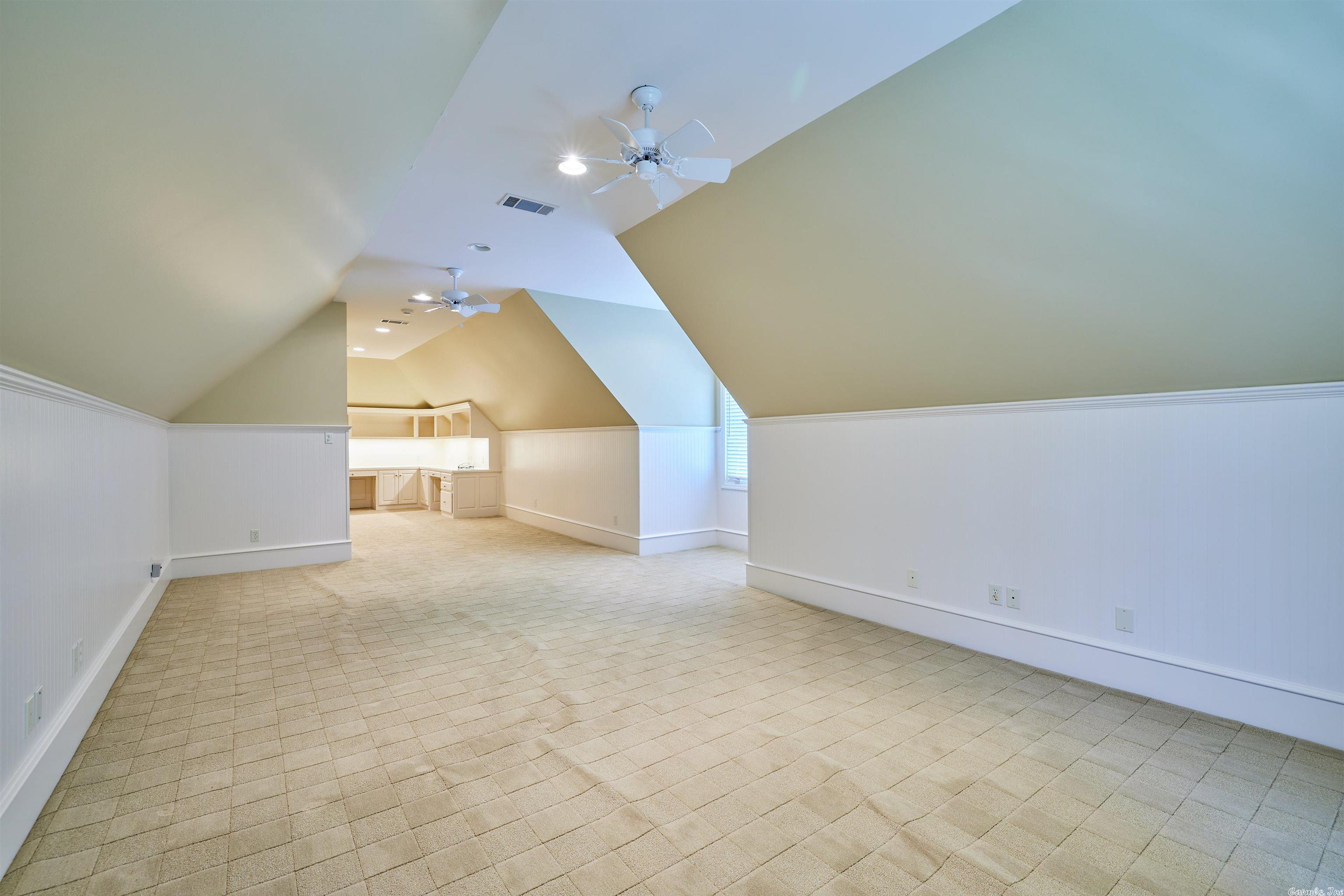 CHENAL VALLEY SOLOGNE CIRCLE - Residential