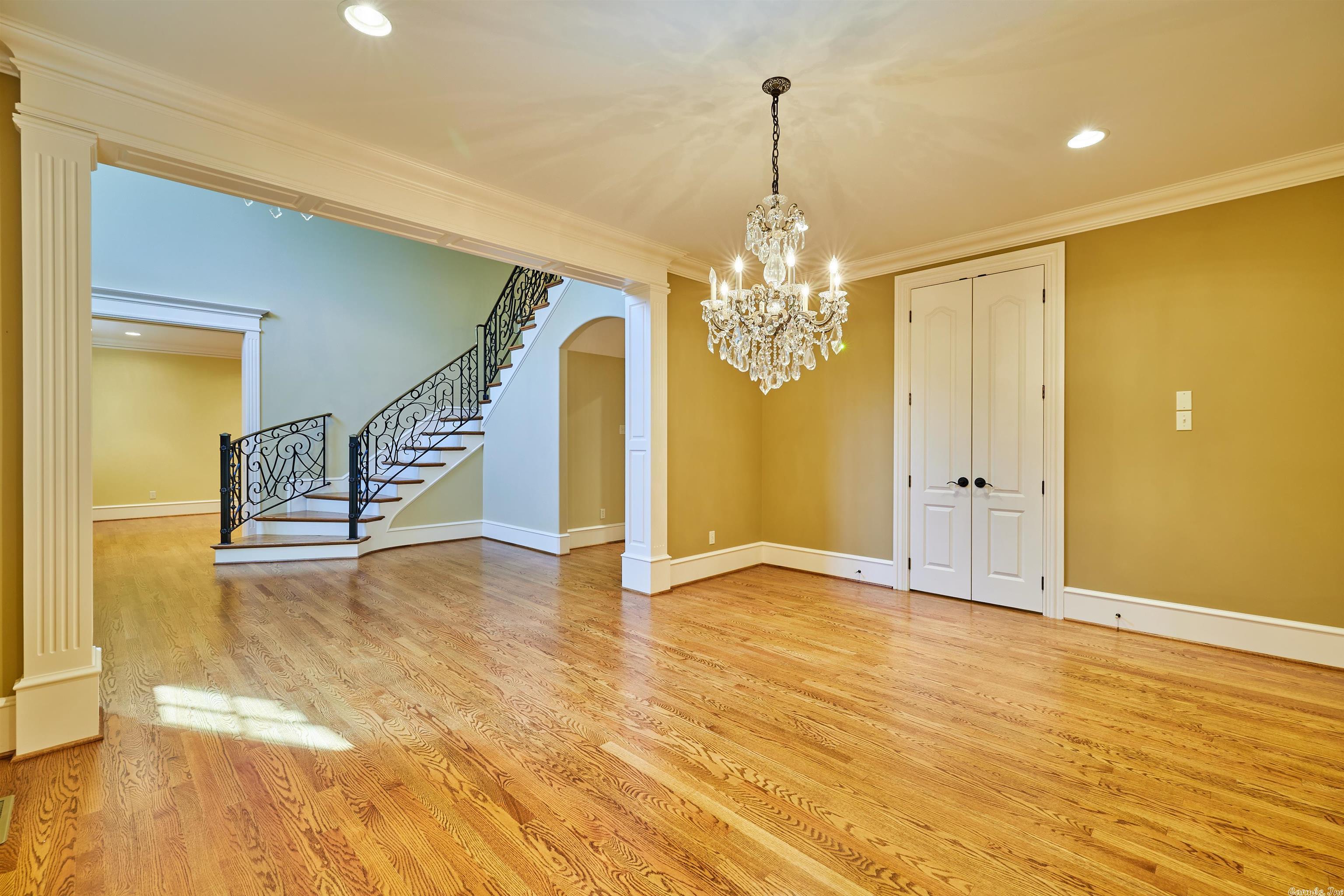 CHENAL VALLEY SOLOGNE CIRCLE - Residential