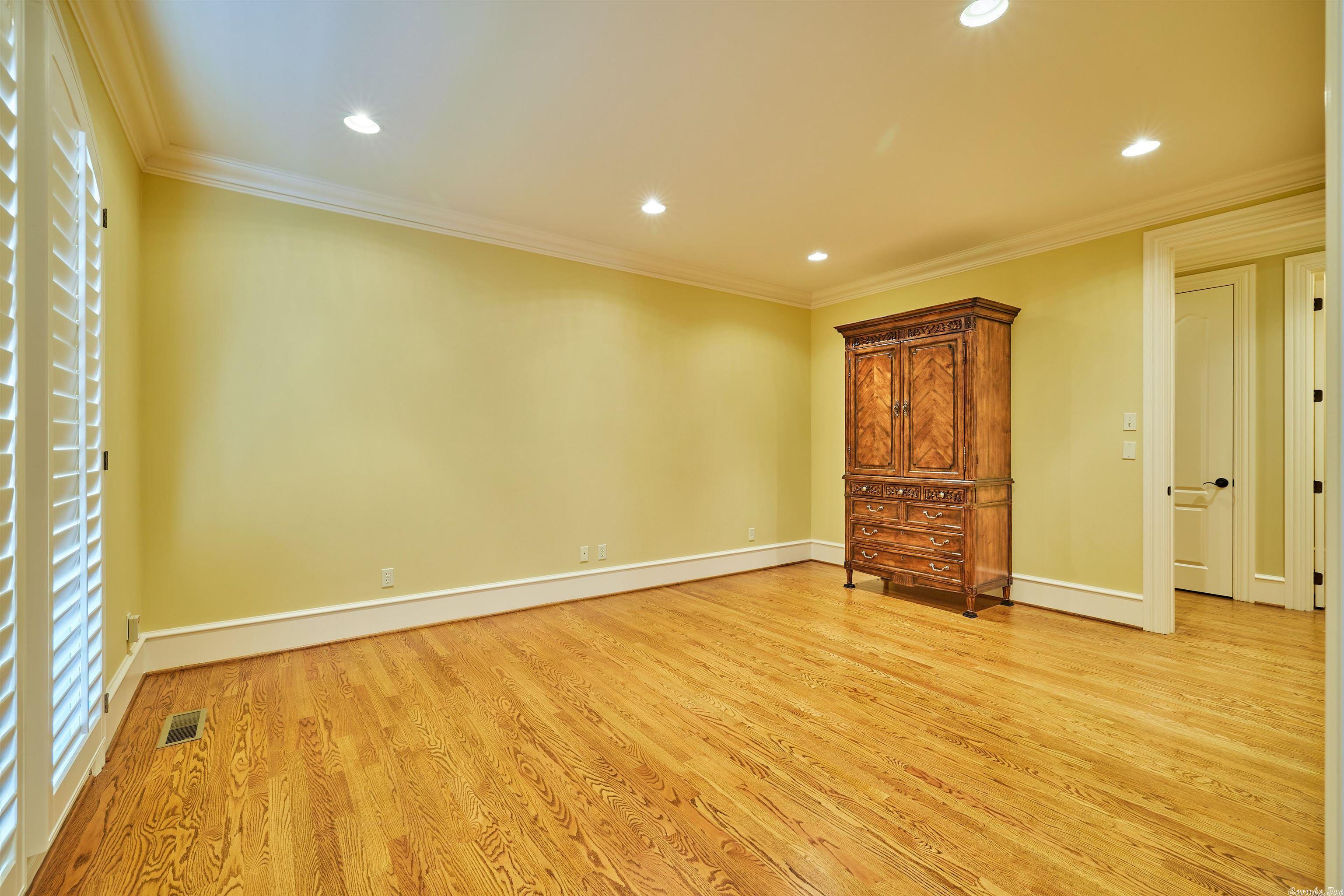 CHENAL VALLEY SOLOGNE CIRCLE - Residential