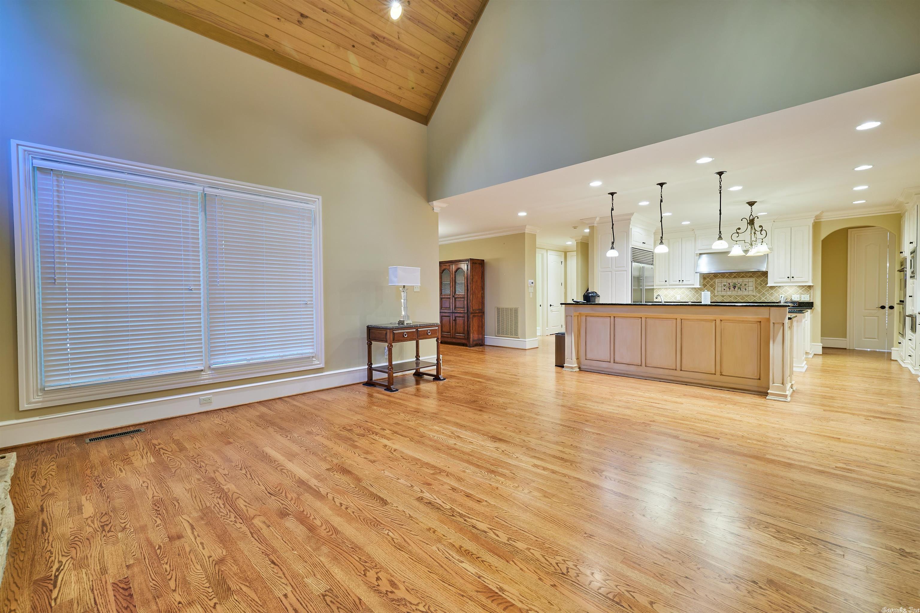CHENAL VALLEY SOLOGNE CIRCLE - Residential