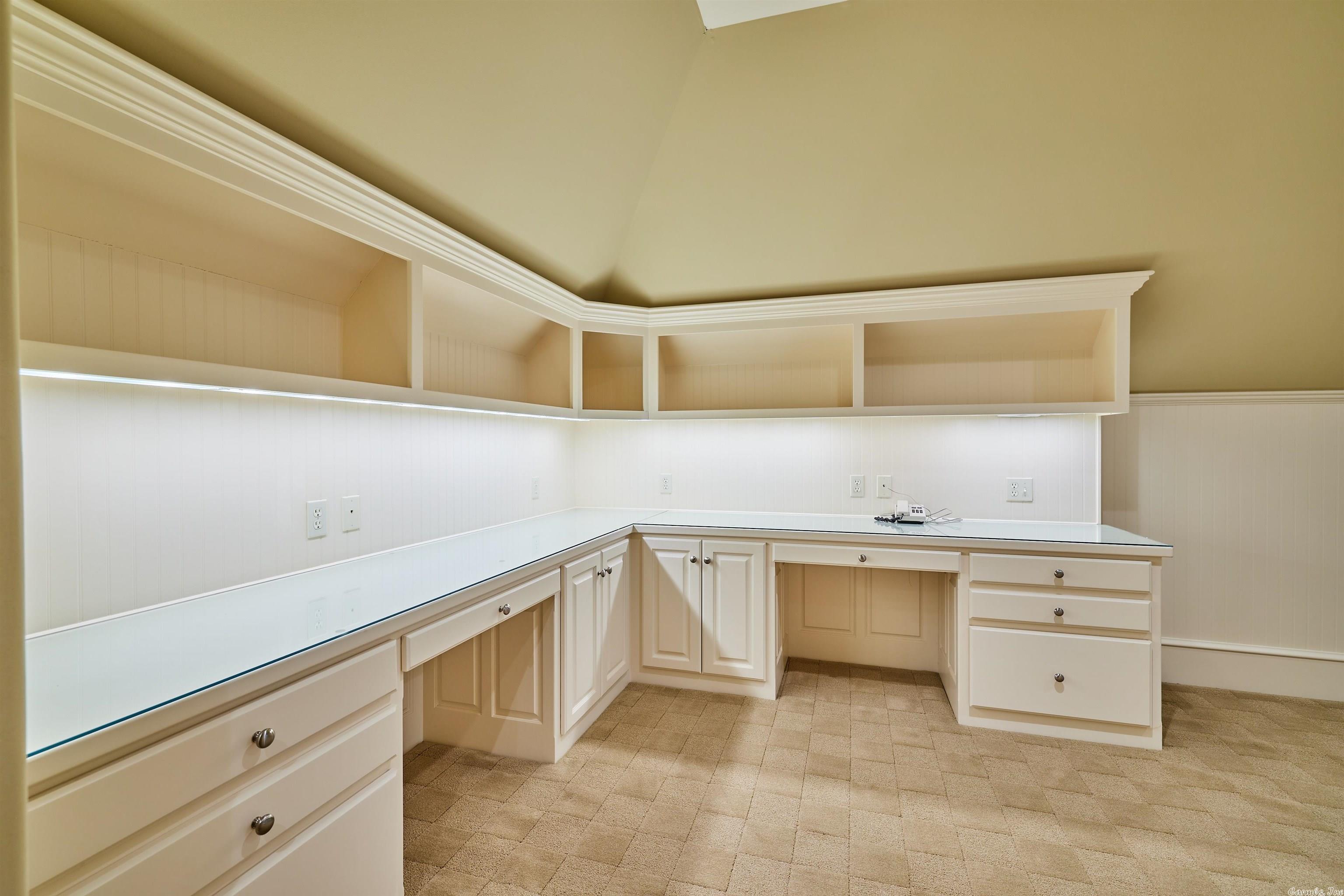 CHENAL VALLEY SOLOGNE CIRCLE - Residential