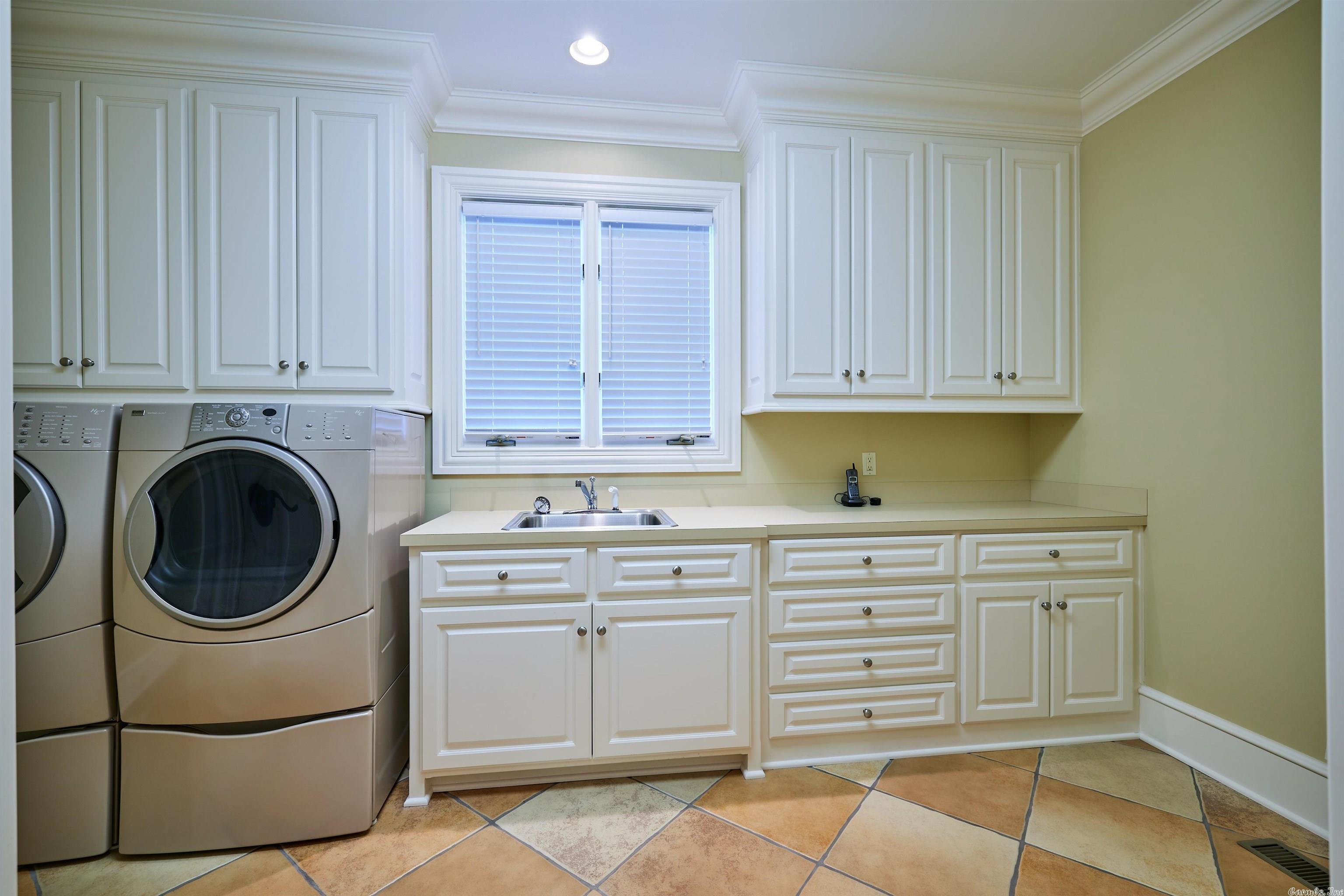 CHENAL VALLEY SOLOGNE CIRCLE - Residential