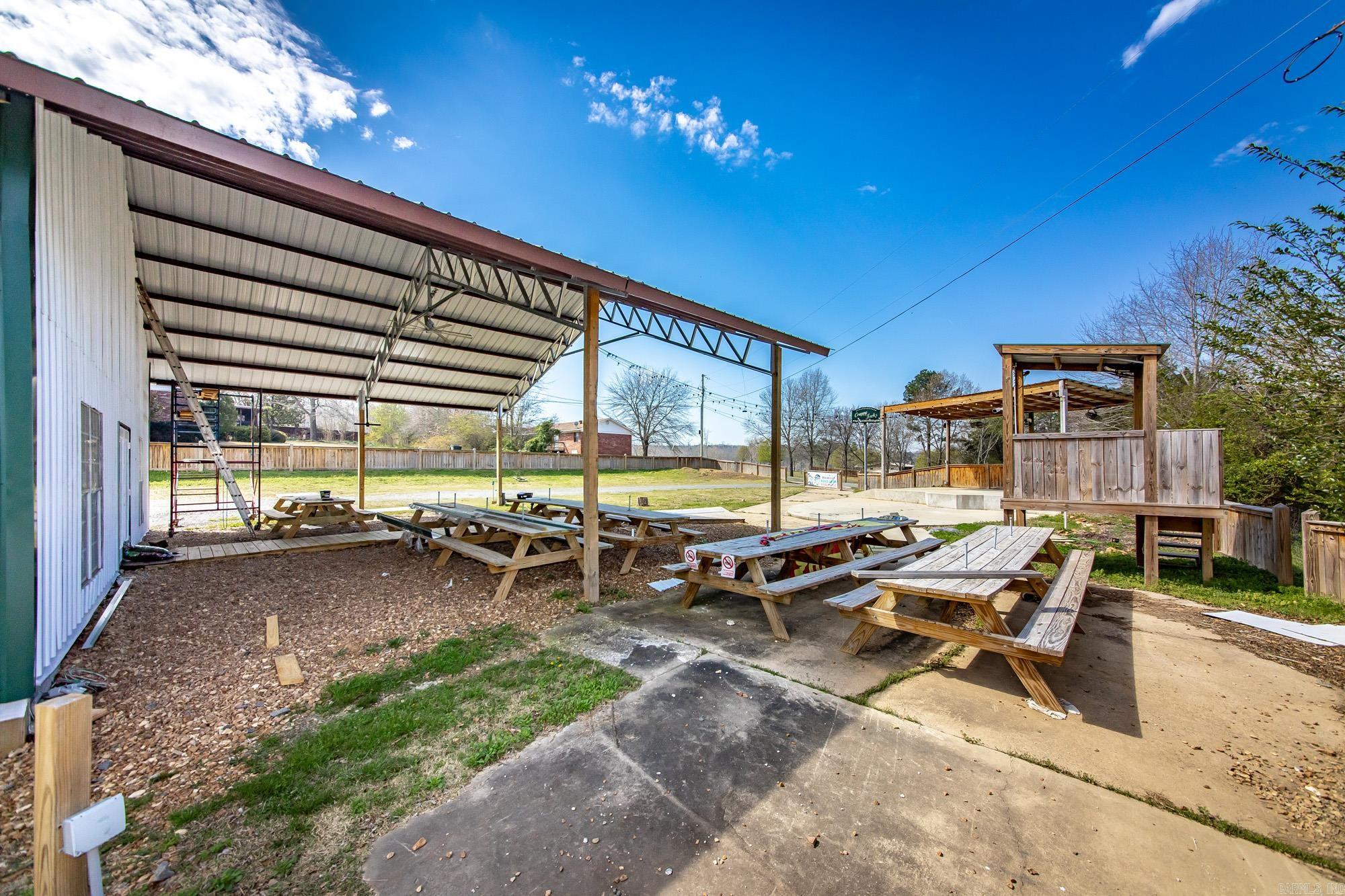 City of Clinton - Commercial Sale