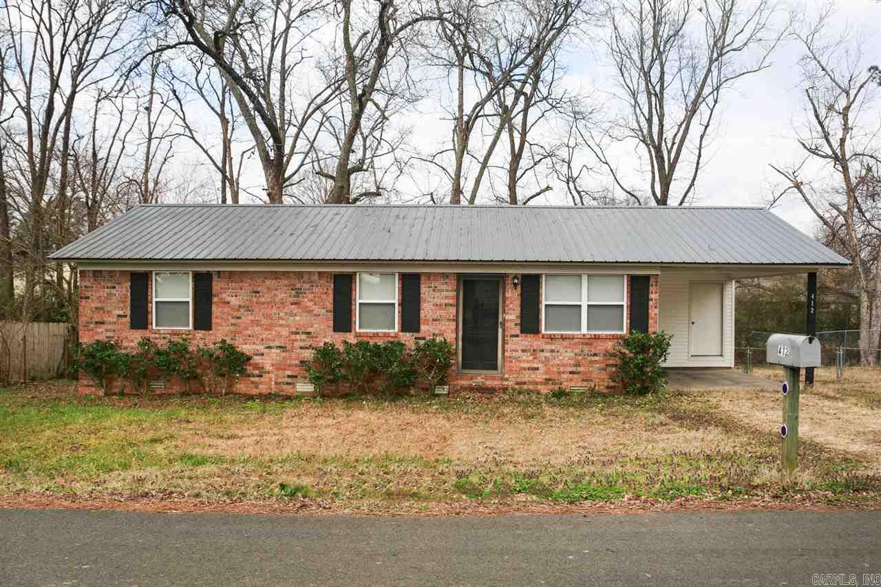 Cute and clean 3BR, 1.5BA home in convenient Cabot location. NO PETS, NO SMOKING. SECURITY DEPOSIT $775. APPLICATION FEE COVERS CREDIT CHECK & CRIMINAL BACKGROUND CHECK.