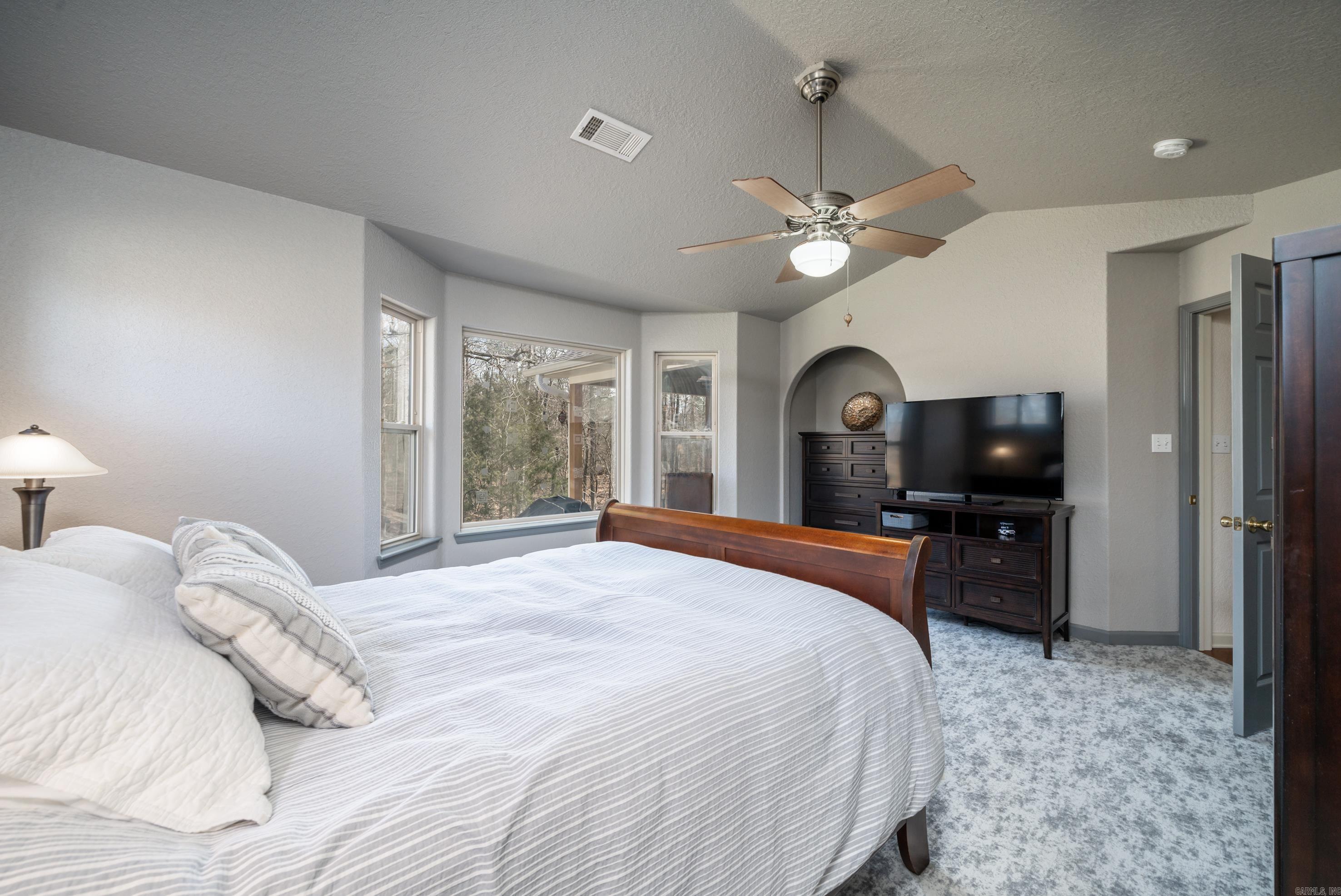 WOODLANDS EDGE - Residential