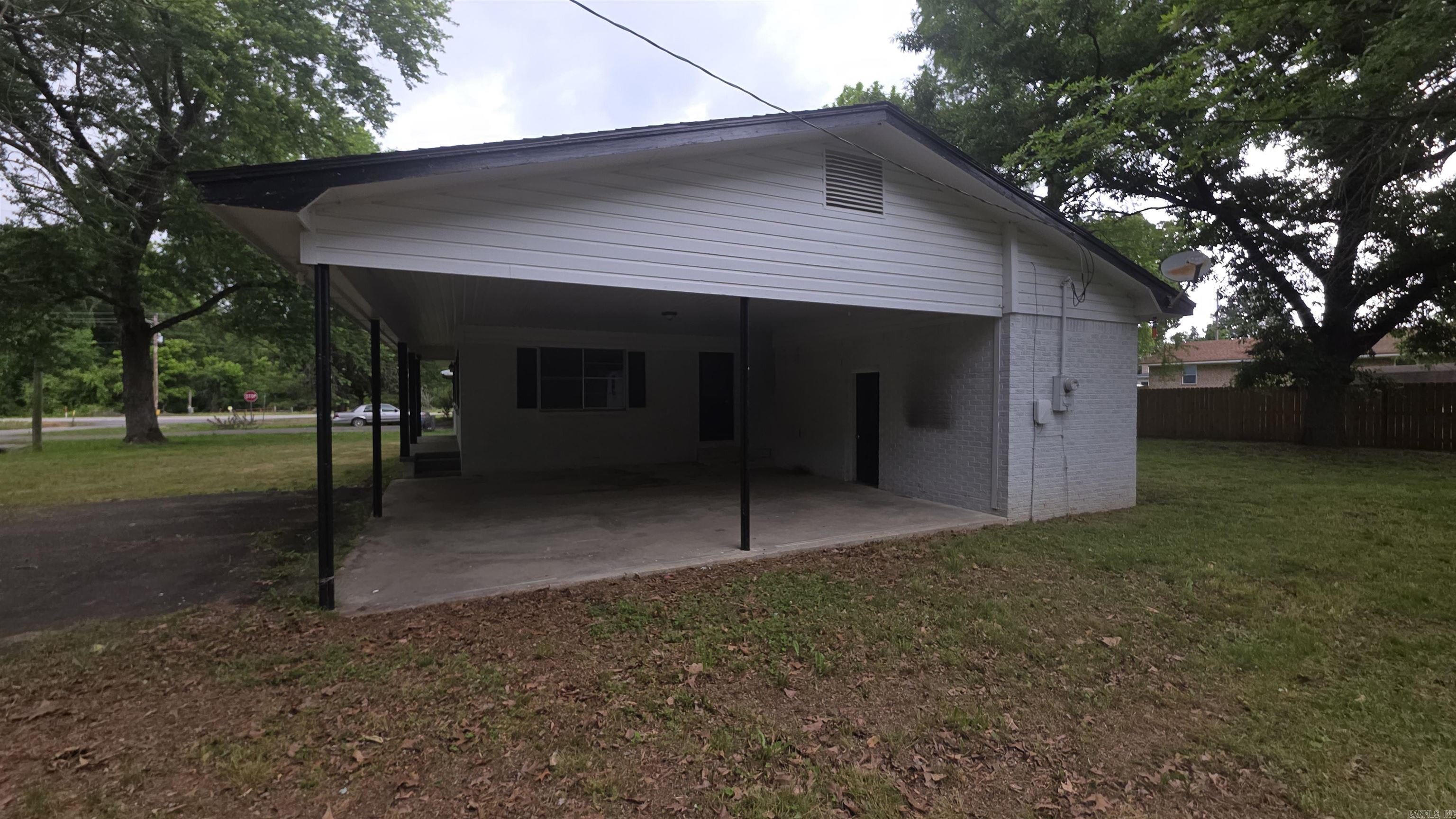 DUTCH CREEK BLDRS II DANVILLE - Residential