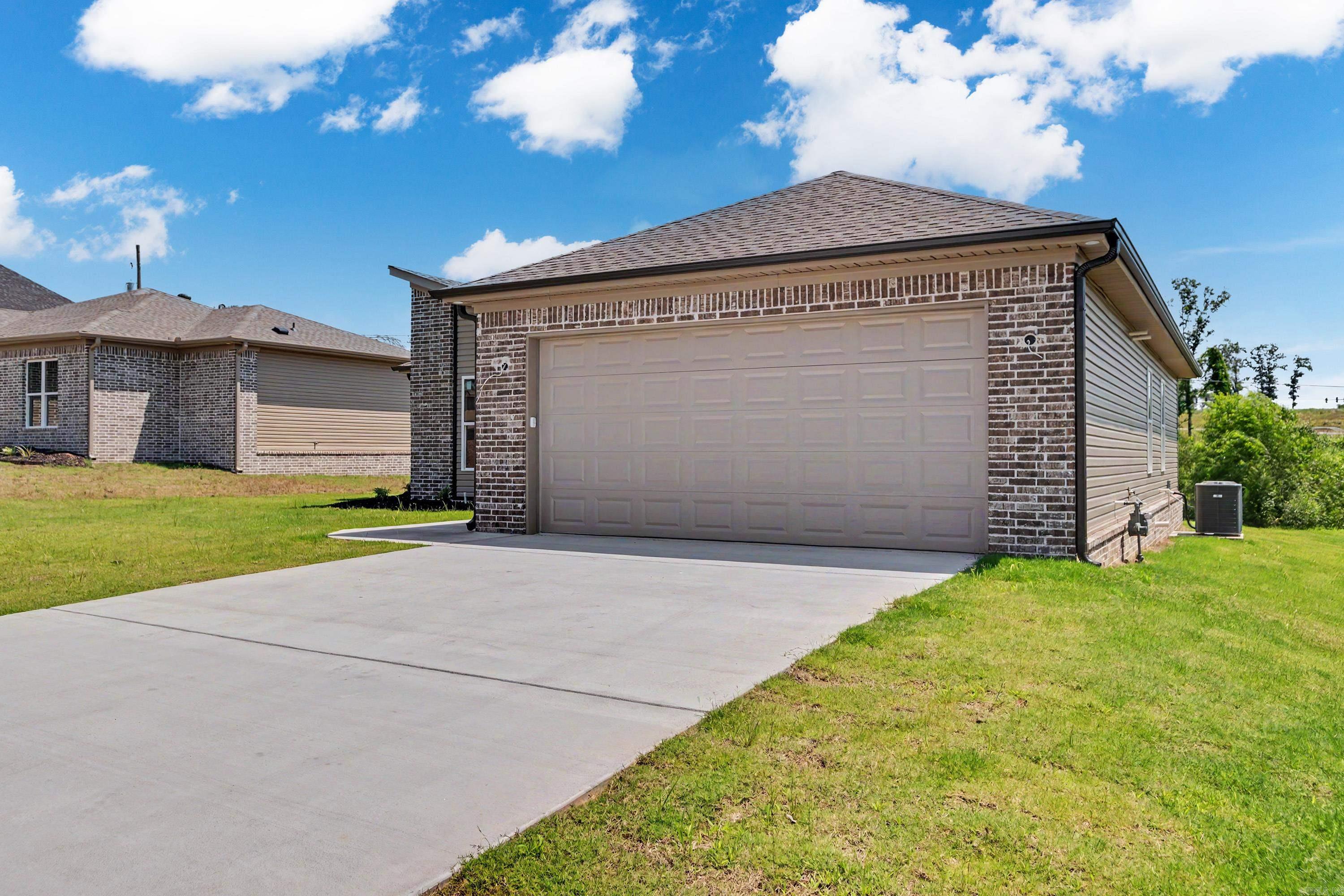 WALNUT VALLEY - Residential