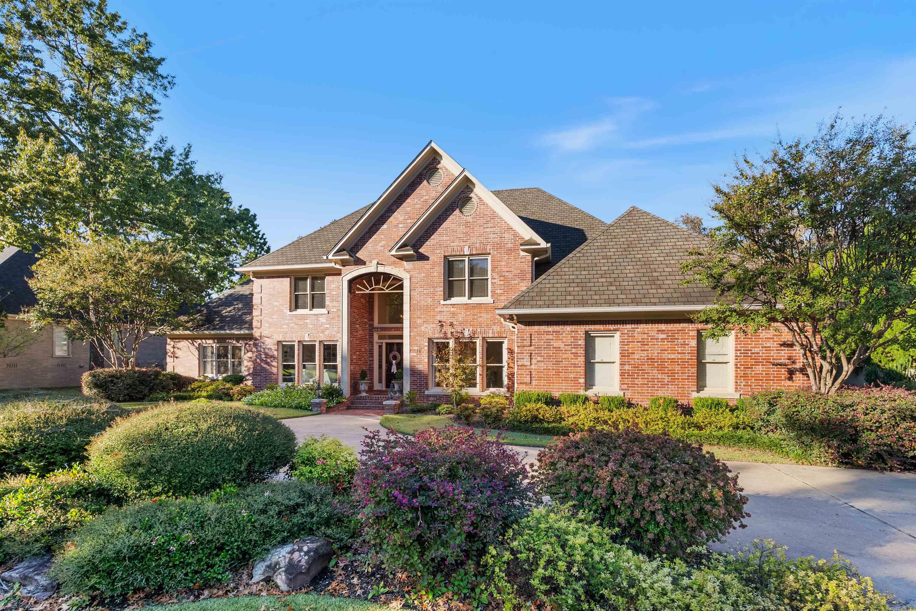 Stunning home nestled behind the gates of prestigious Hickory Creek, where residents enjoy 24/7 guarded security, beautifully maintained streets, and access to a private pond and creek. This beautifully renovated five-bedroom, three-and-a-half-bath home is designed for both everyday living and effortless entertaining. Step inside to a grand two-story foyer with refinished hardwoods. Off the entry, a private office features custom built-ins, and the formal dining room includes a dry bar and Thermador warming drawer. The two-story great room boasts a coffered ceiling, new built-ins, and a wet bar with KitchenAid ice maker. The gourmet kitchen, fully renovated in 2019, features custom cabinetry, granite countertops, and high-end stainless appliances including a Thermador gas range with double ovens and Sub-Zero refrigerator. The main-level primary suite offers a sitting area, dual walk-in closets, jetted tub, frameless shower, and private water closet. Upstairs includes four bedrooms, two full baths, and a spacious game room. Additional highlights include new LED lighting and chandeliers throughout, fresh interior paint, and recently refinished hardwood flooring. Come see today!