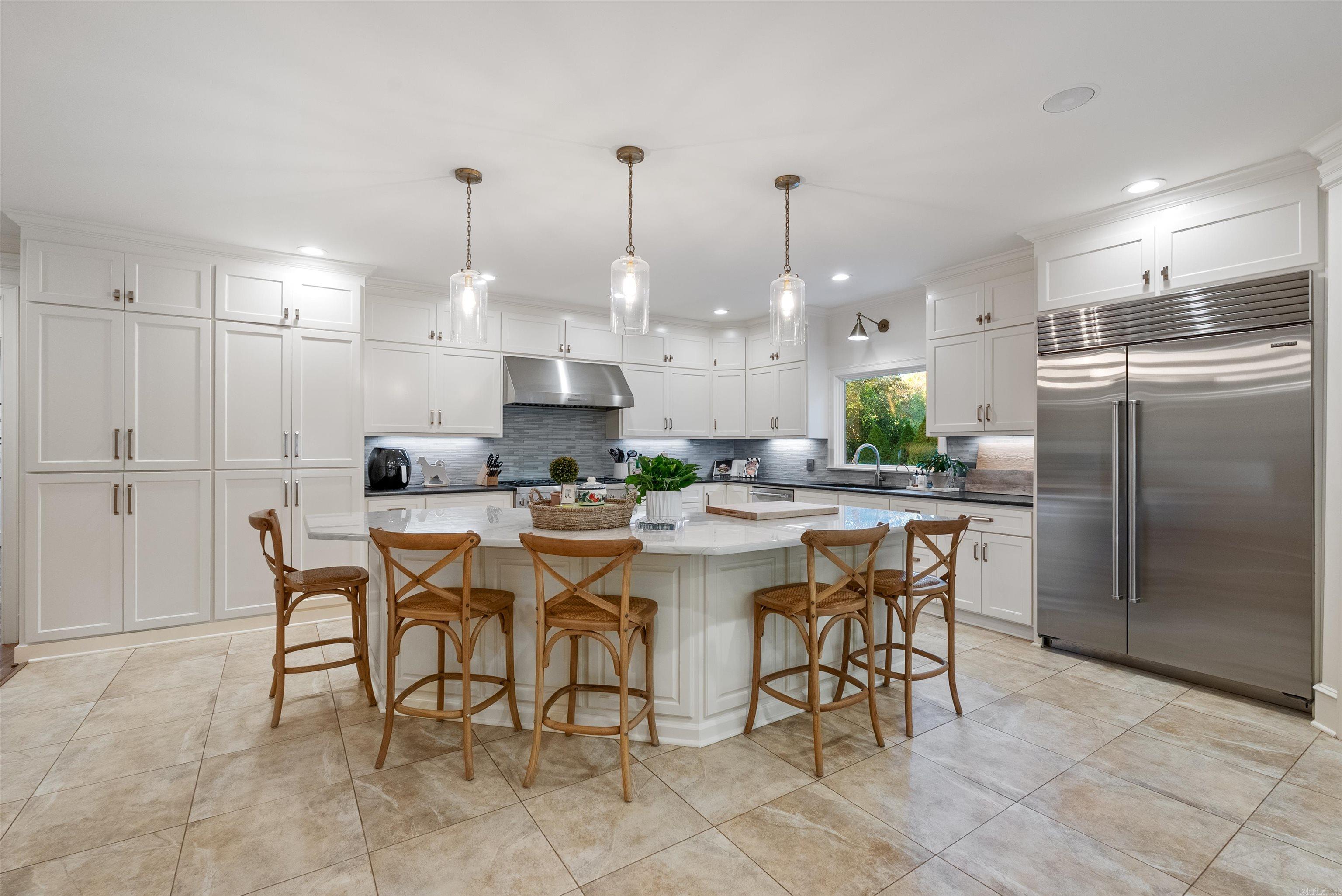 HICKORY CREEK - Residential