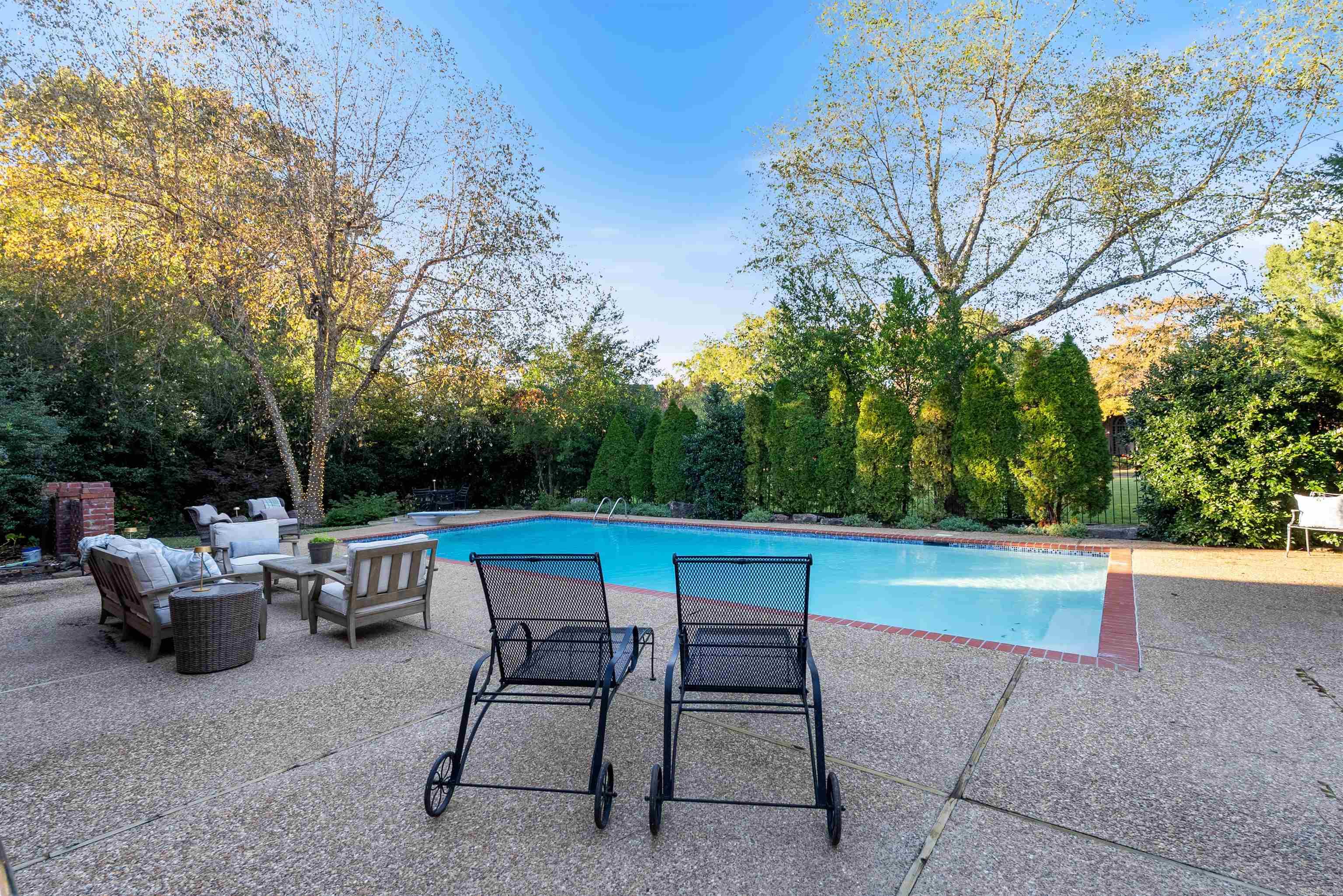 HICKORY CREEK - Residential