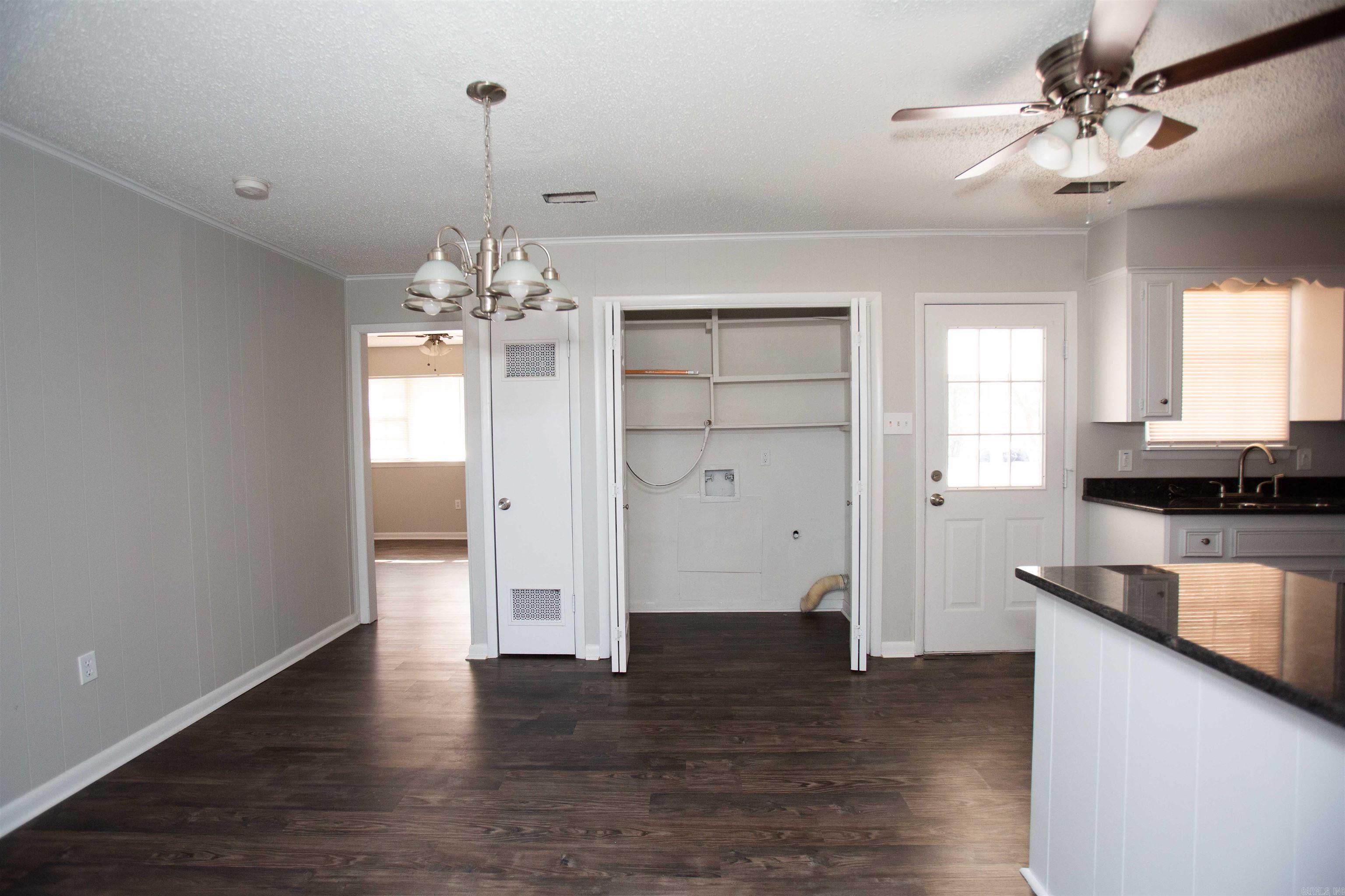 DELTA LAWN - Residential
