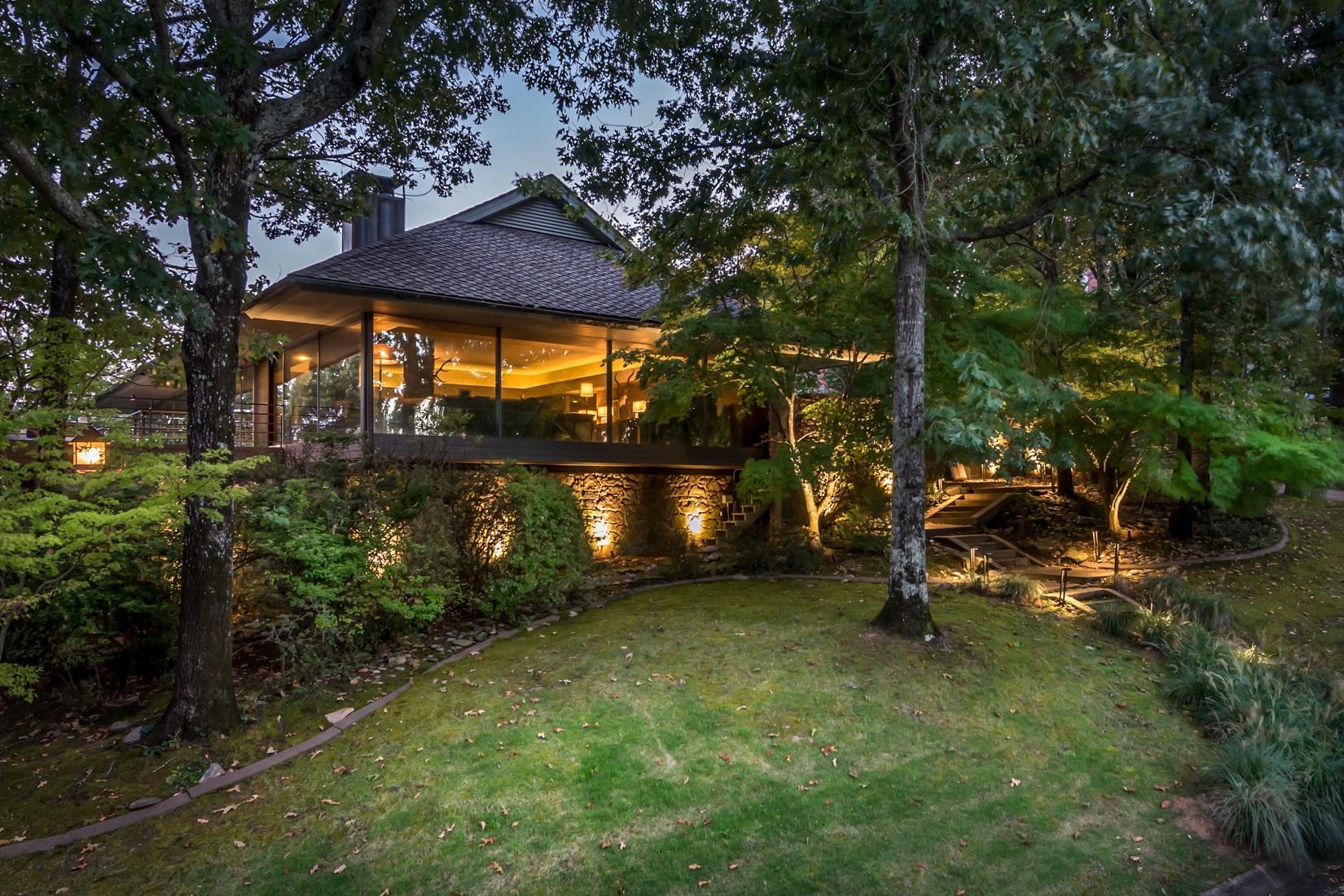 RIVERVIEW POINT - Residential