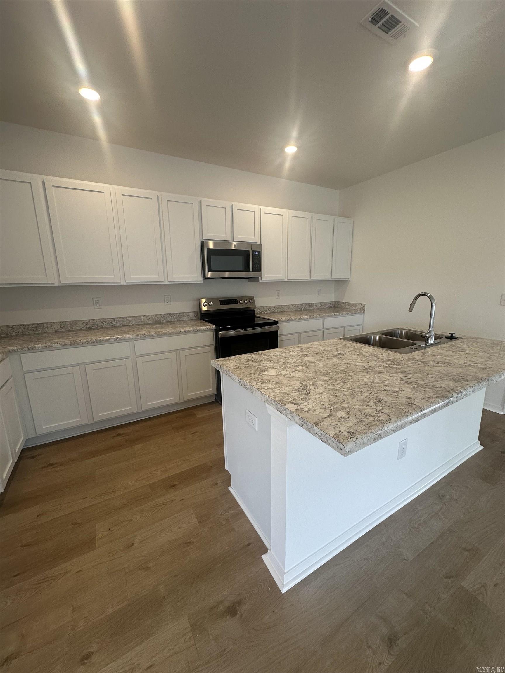 THE MEADOWS - Residential