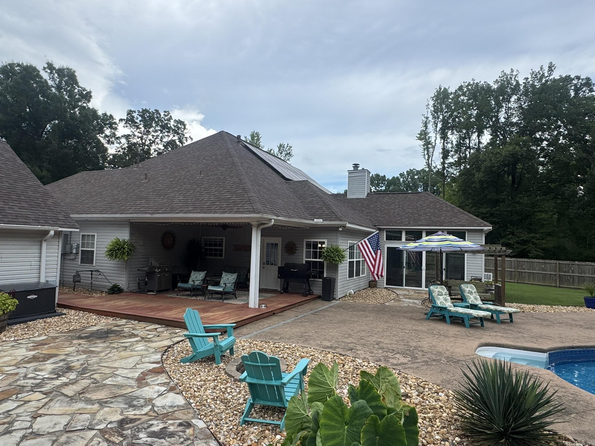 EAGLE MANOR - Residential