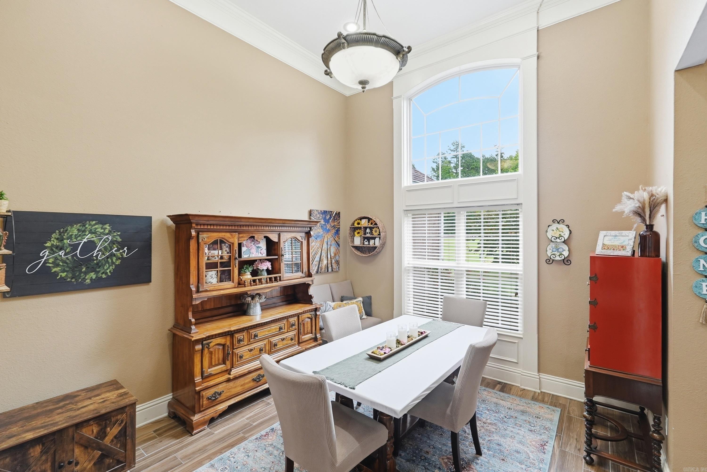 EAGLE MANOR - Residential