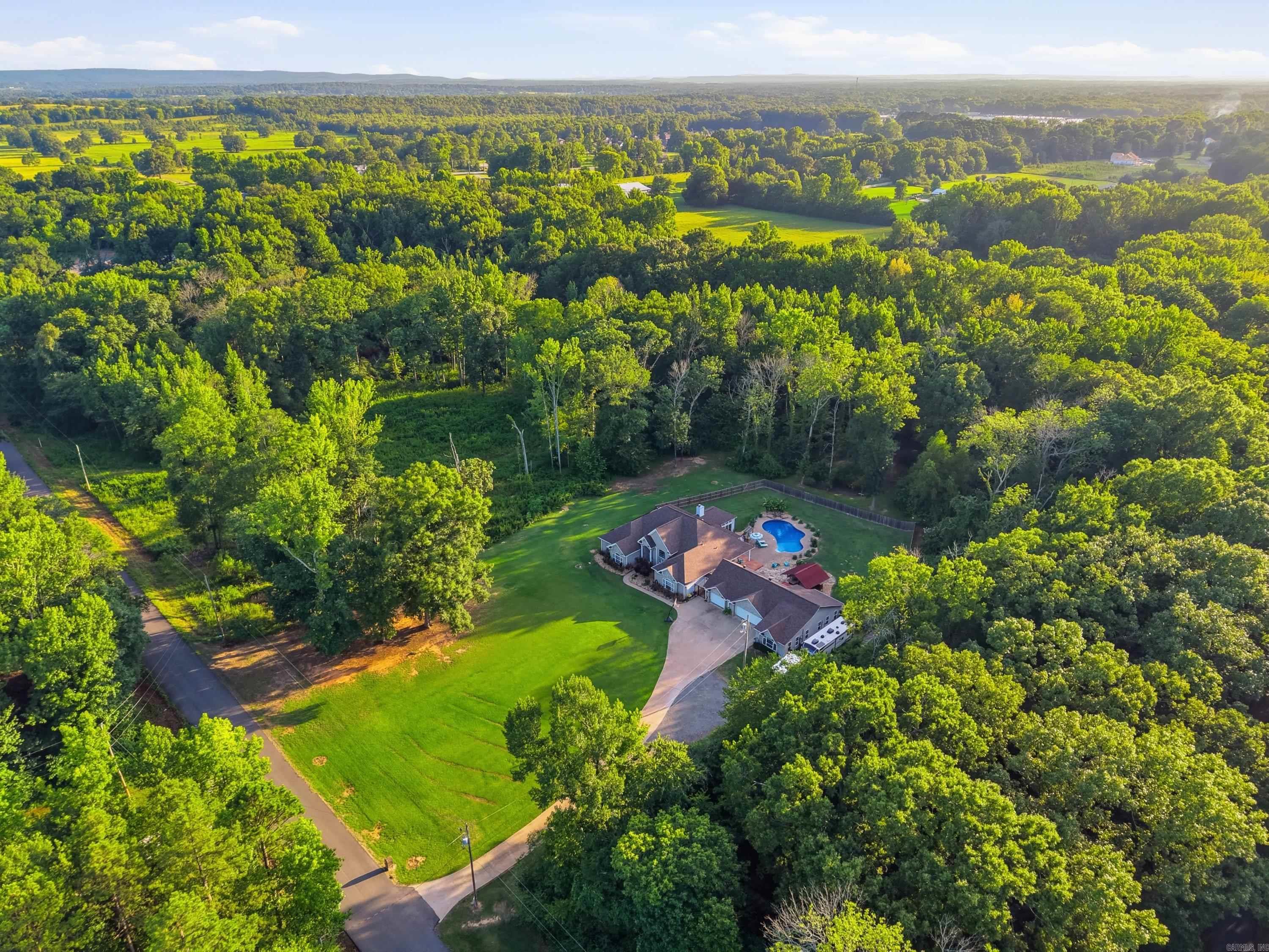 EAGLE MANOR - Residential