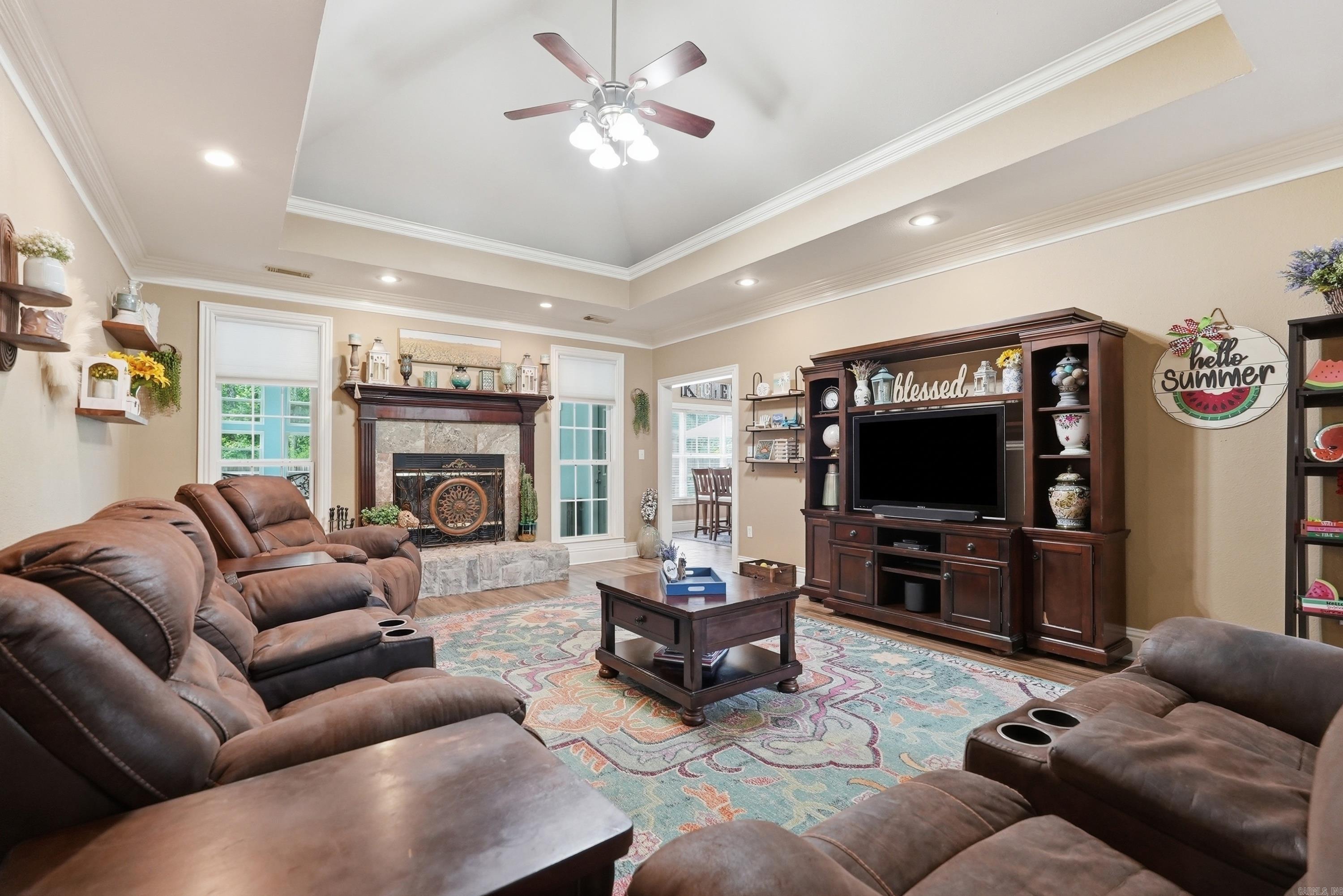 EAGLE MANOR - Residential