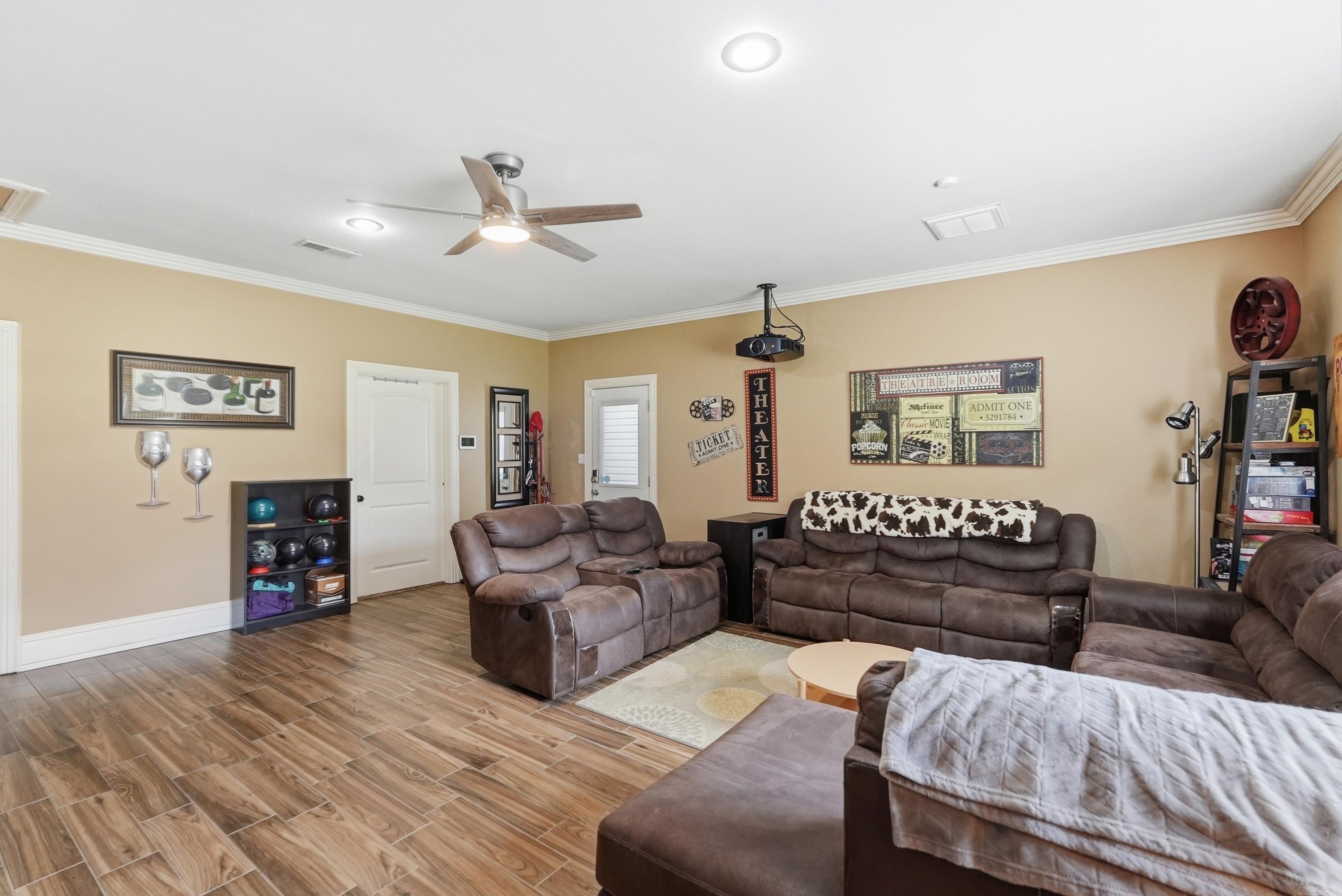 EAGLE MANOR - Residential