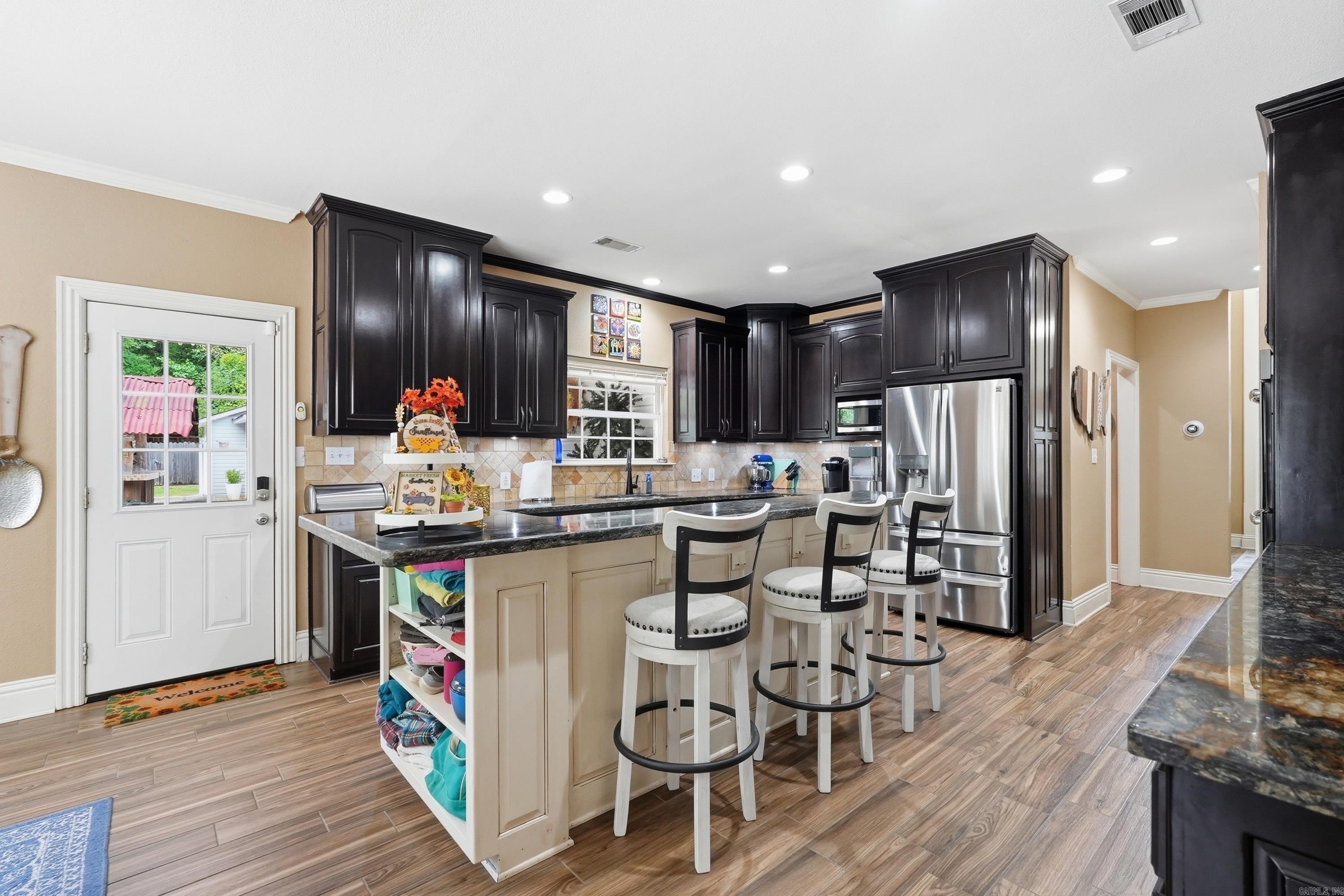 EAGLE MANOR - Residential
