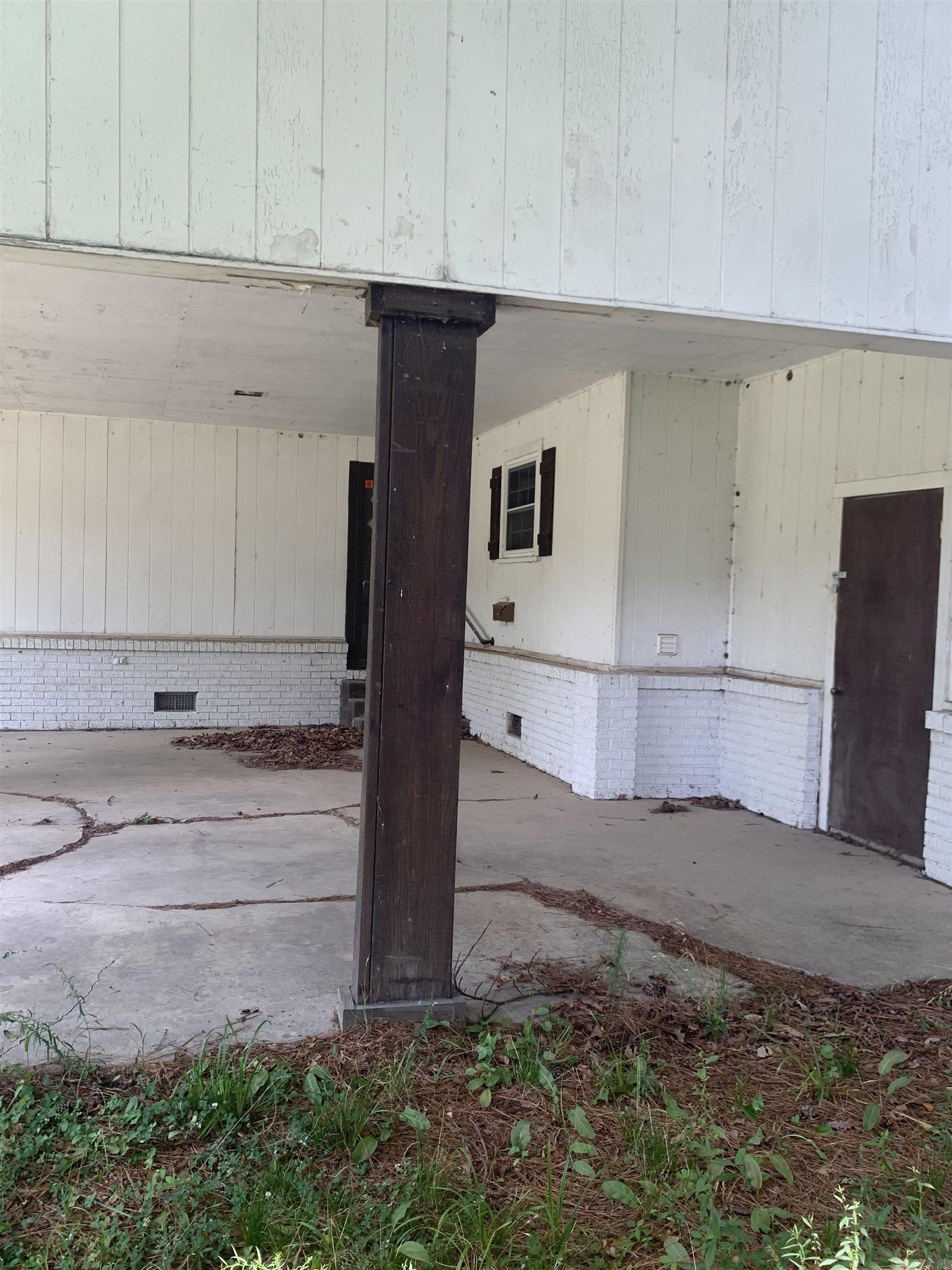 ARKANSAS HGTS - Residential