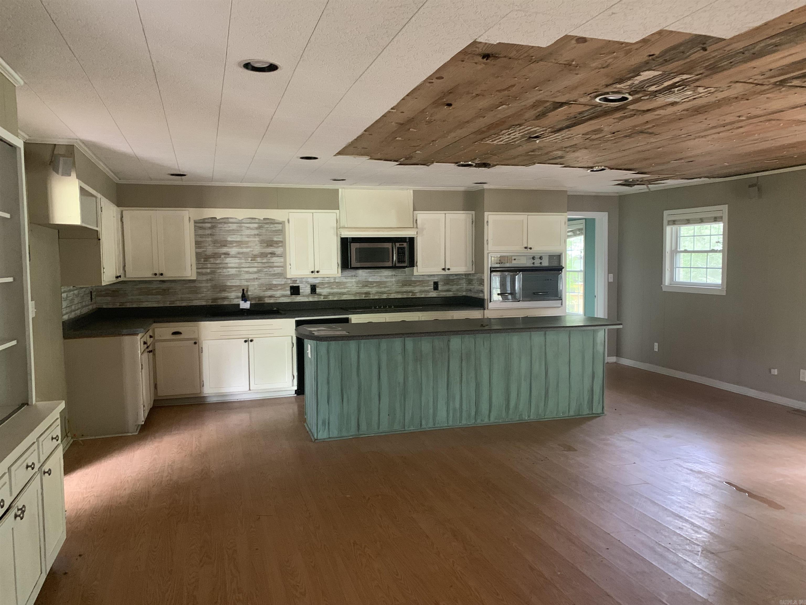 ARKANSAS HGTS - Residential
