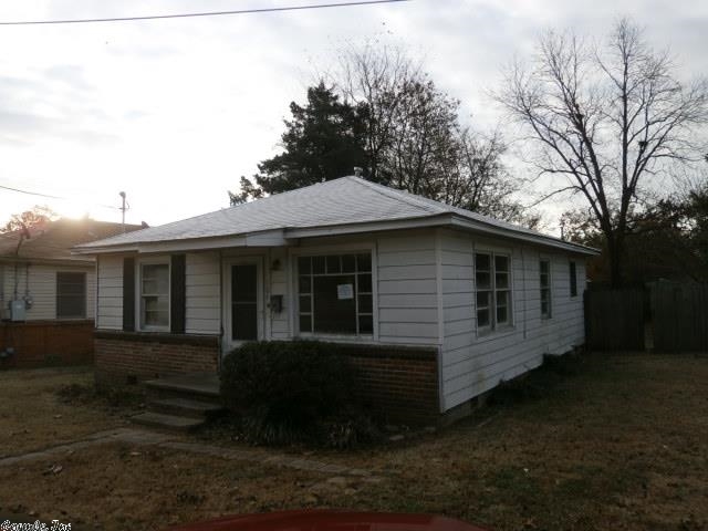 HUD Owned. HUD Case #031-339943. This property is being sold "As-Is" present condition at closing. All offers must be submitted online at www.HUDhomestore.com. For more information please visit www.MMREM.com.