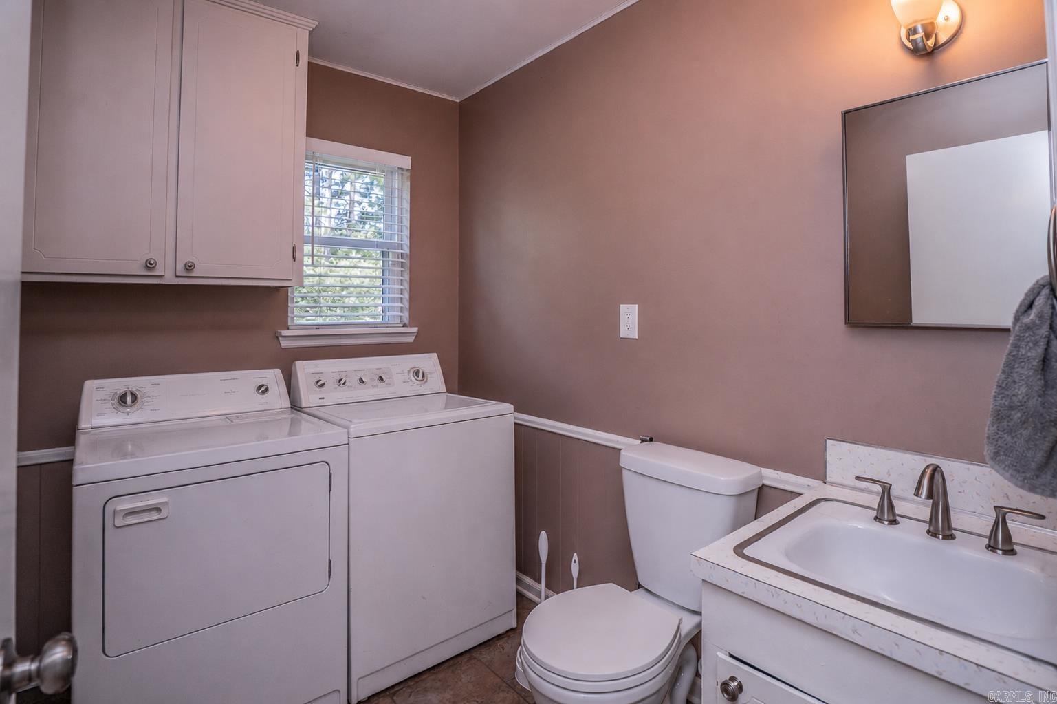 COLONY WEST - Residential