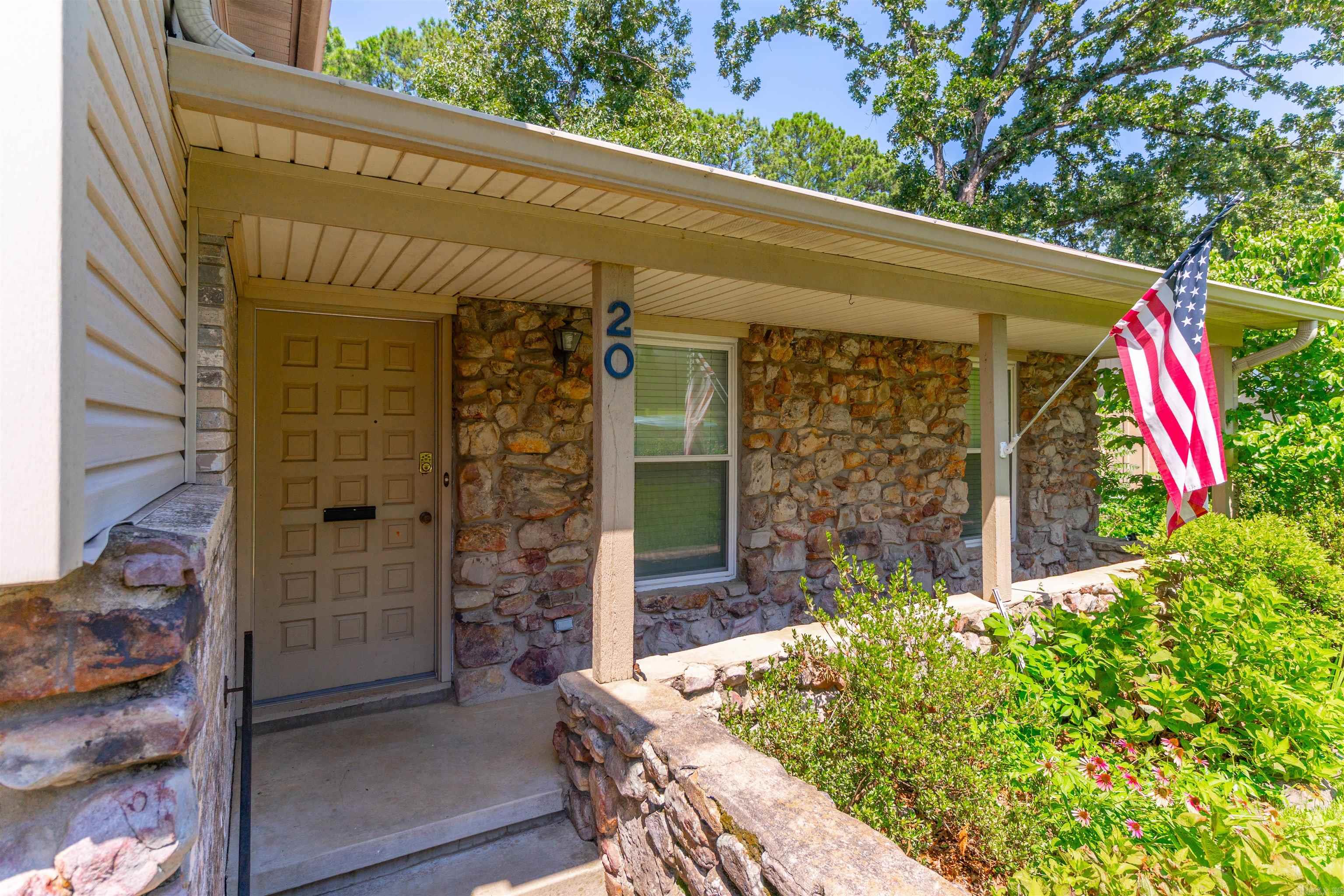COLONY WEST - Residential