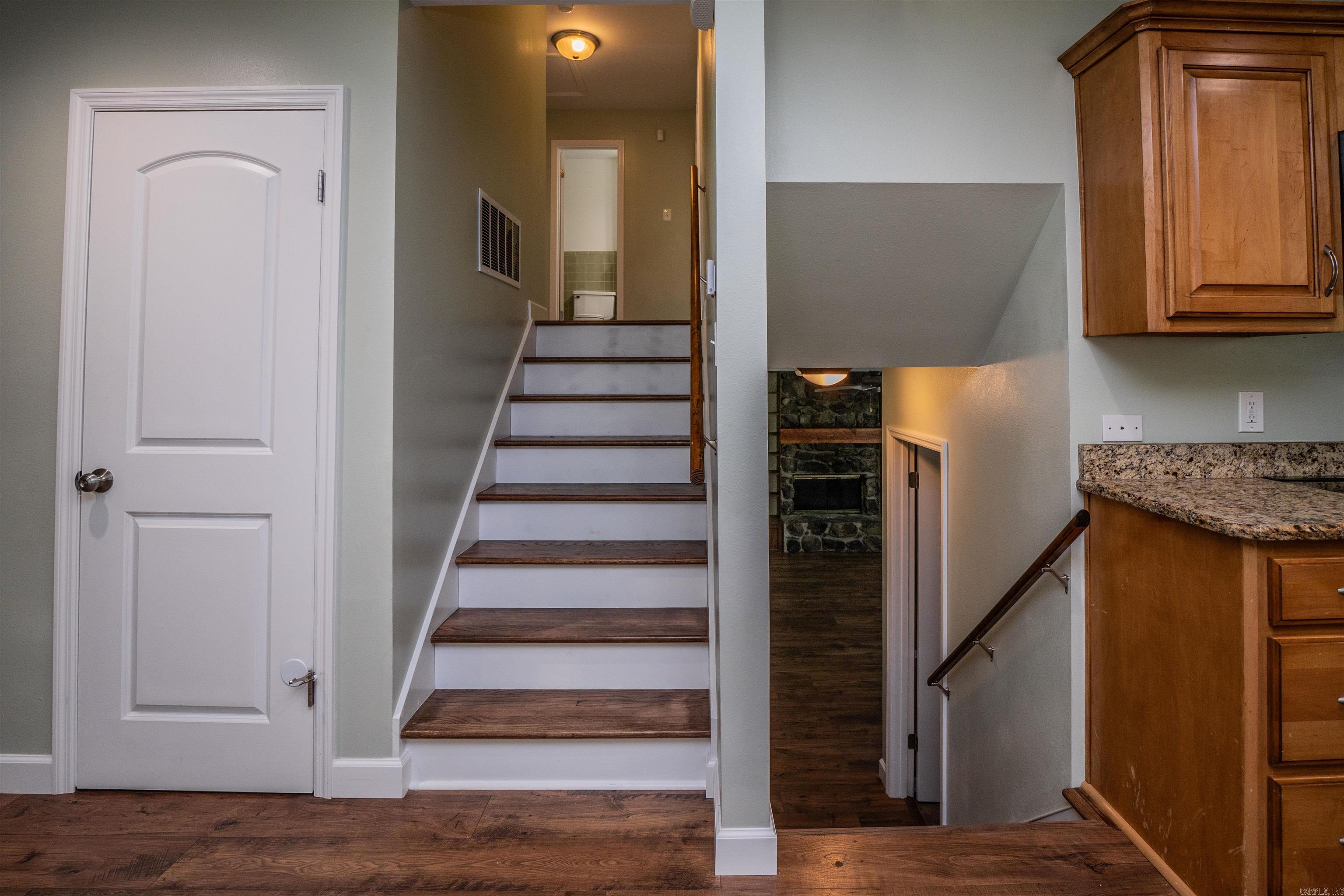 COLONY WEST - Residential