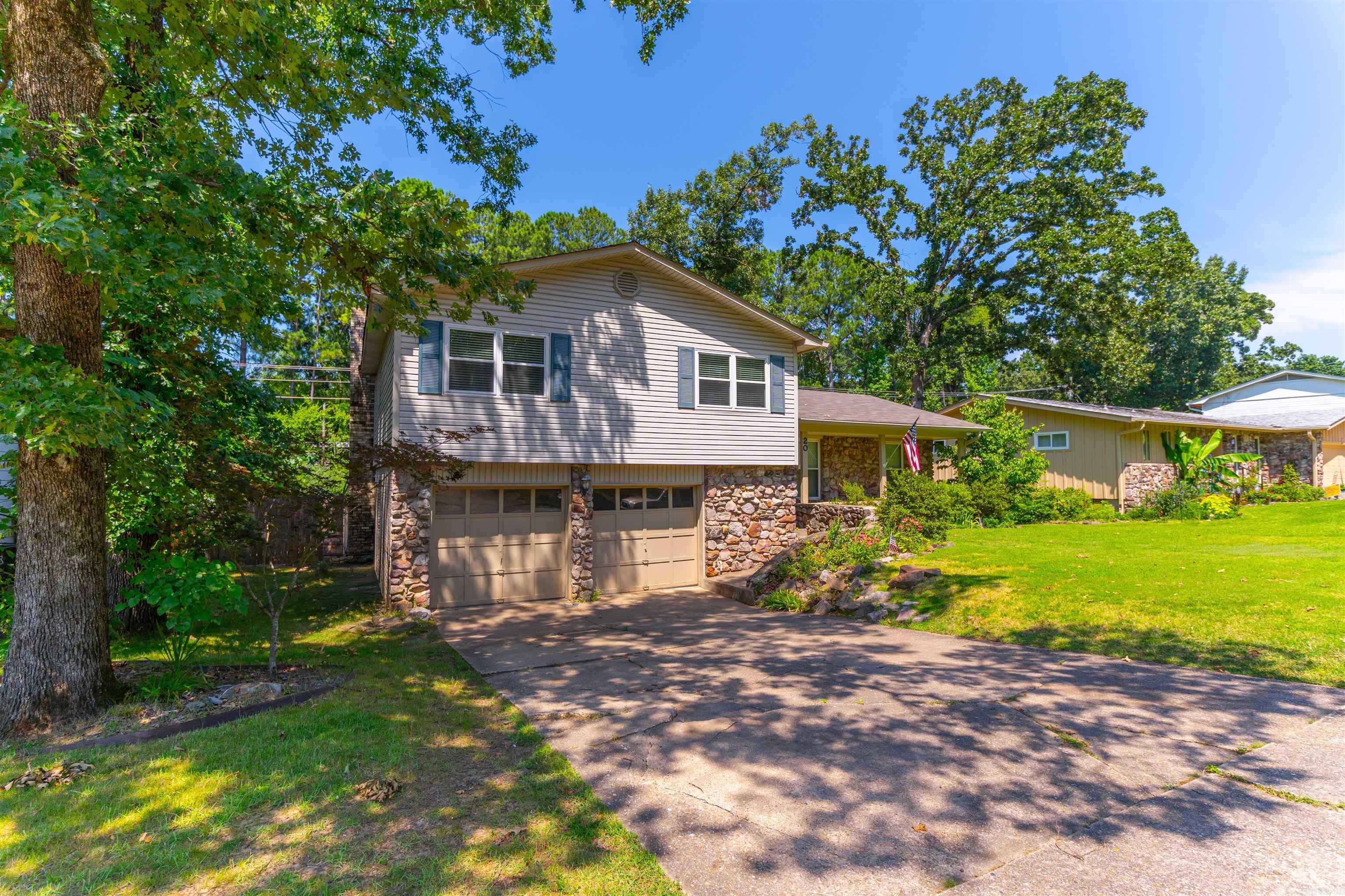 COLONY WEST - Residential