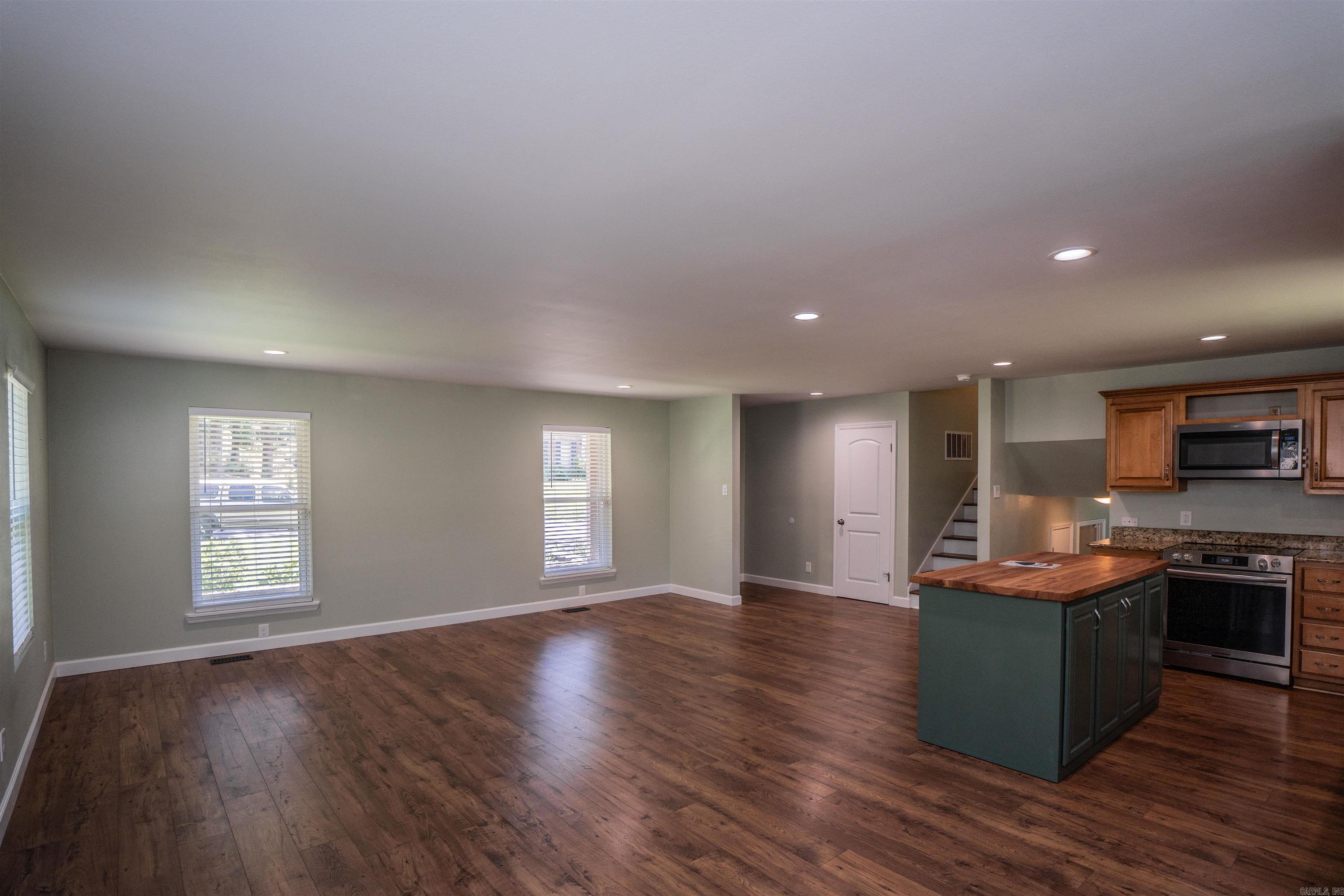COLONY WEST - Residential