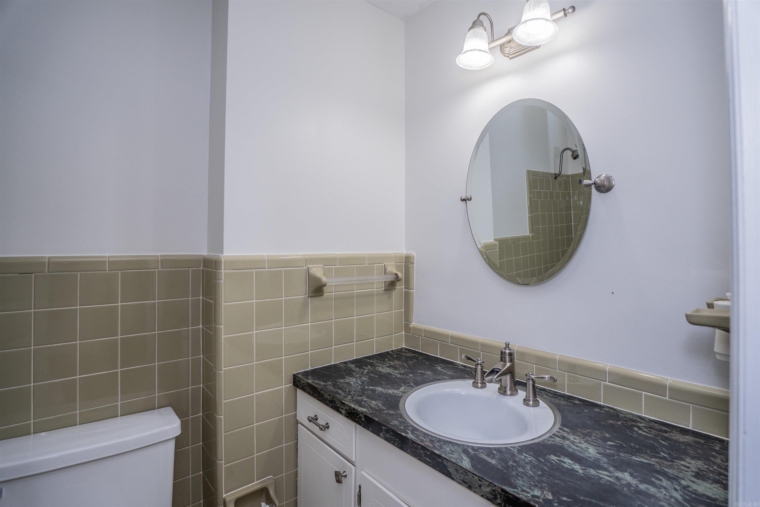 COLONY WEST - Residential