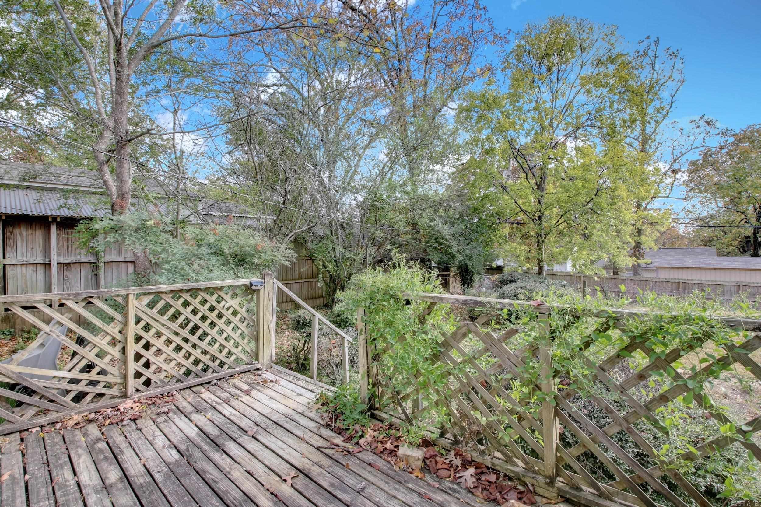 CAMMACK WOODS - Residential