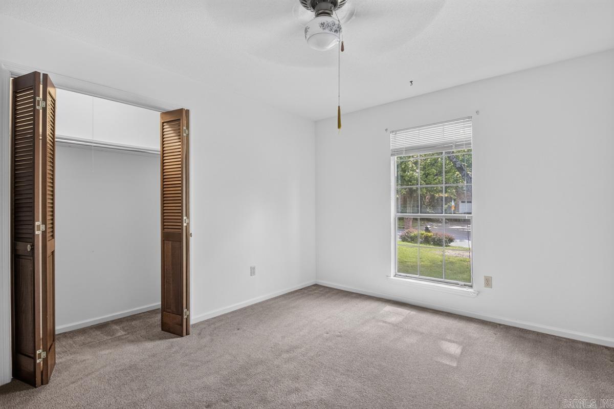 EAST MEADOW - Residential