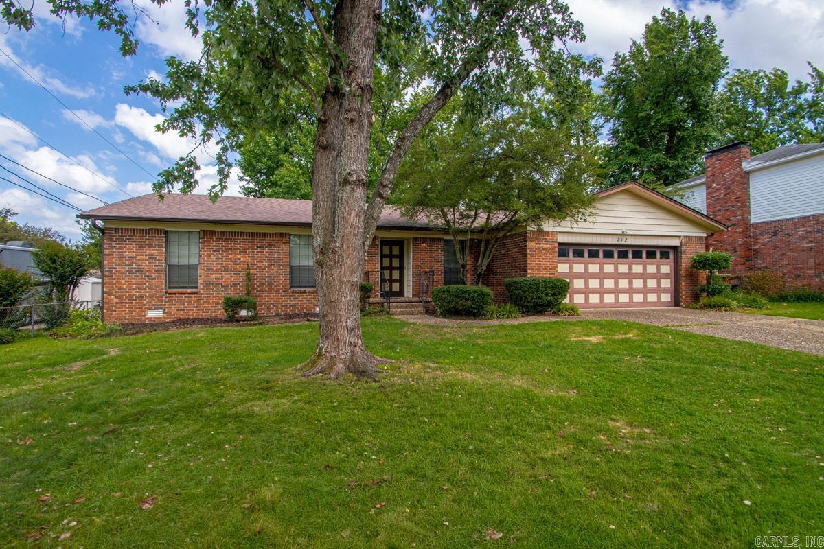 EAST MEADOW - Residential