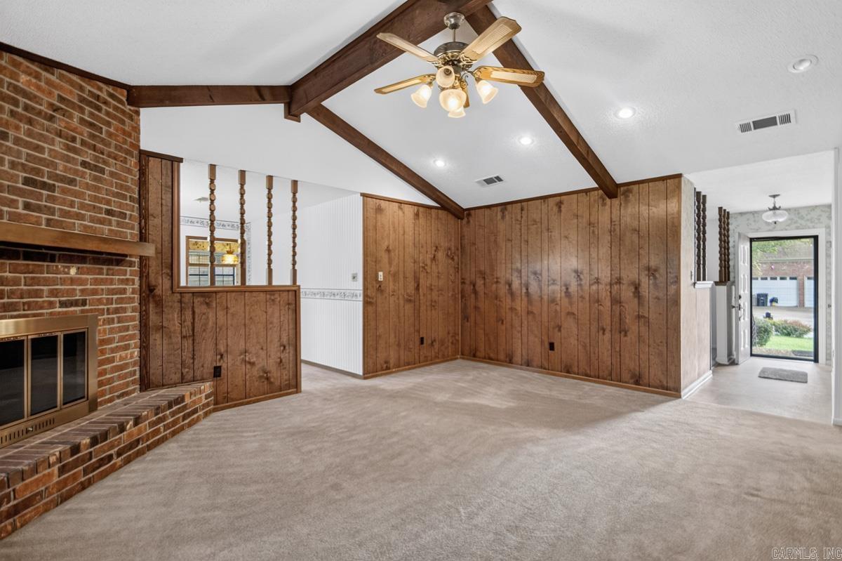 EAST MEADOW - Residential