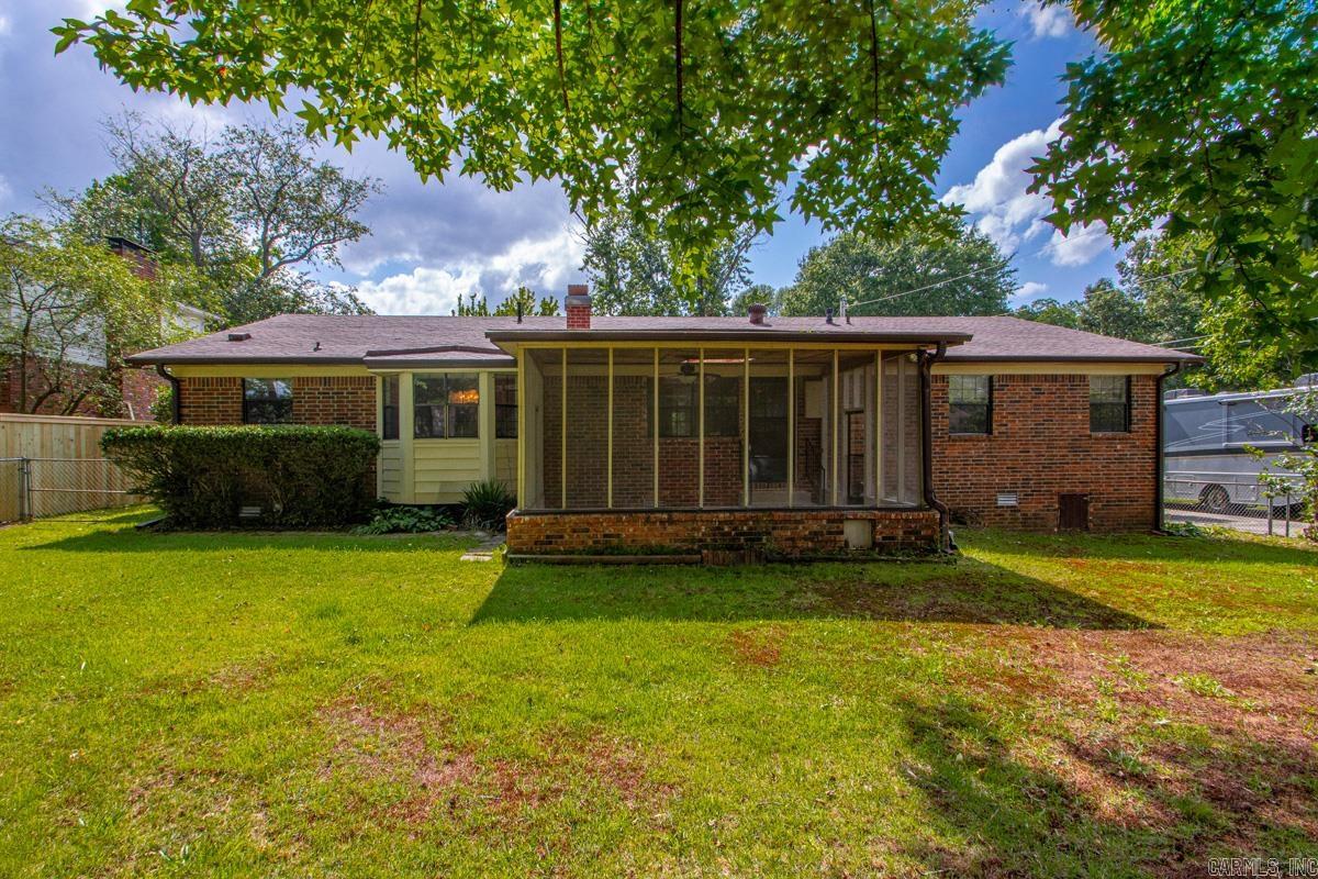 EAST MEADOW - Residential