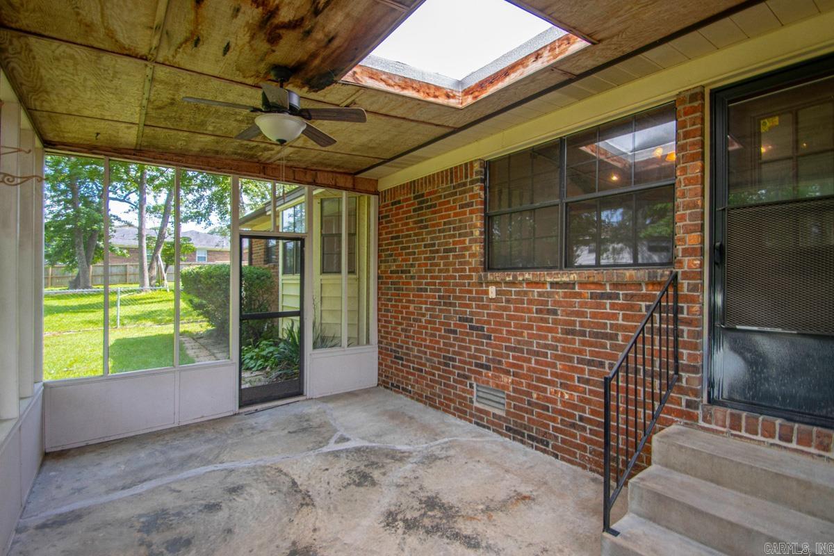 EAST MEADOW - Residential