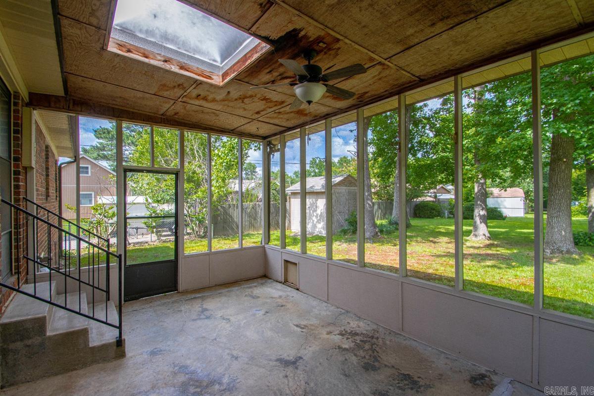 EAST MEADOW - Residential